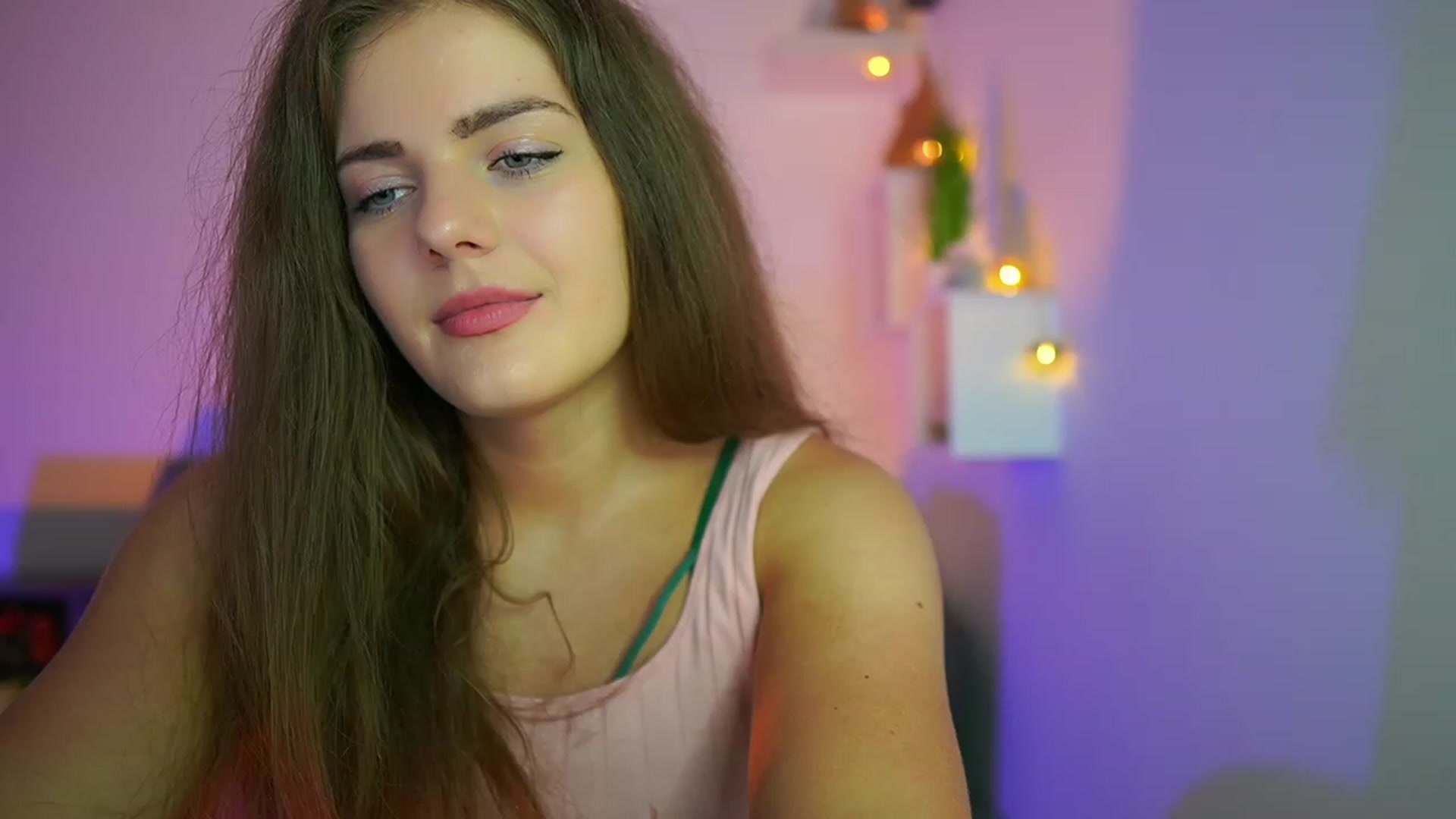 Gallery image thumbnail from Elly_Malkova_'s myfreecams stream on, 07/24/2023, 14:41 image 3 of 20