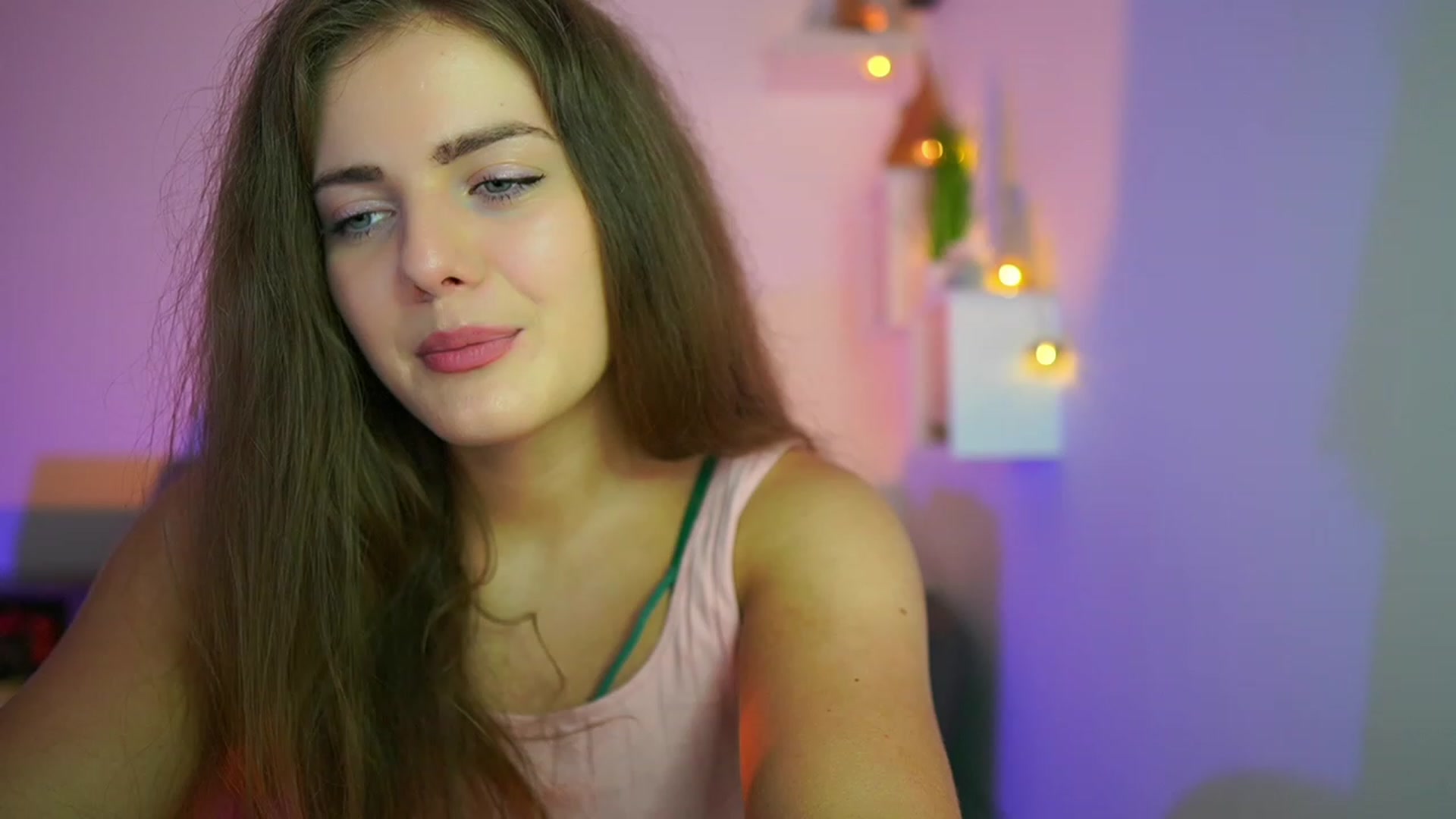 Gallery image thumbnail from Elly_Malkova_'s myfreecams stream on, 07/24/2023, 14:41 image 4 of 20