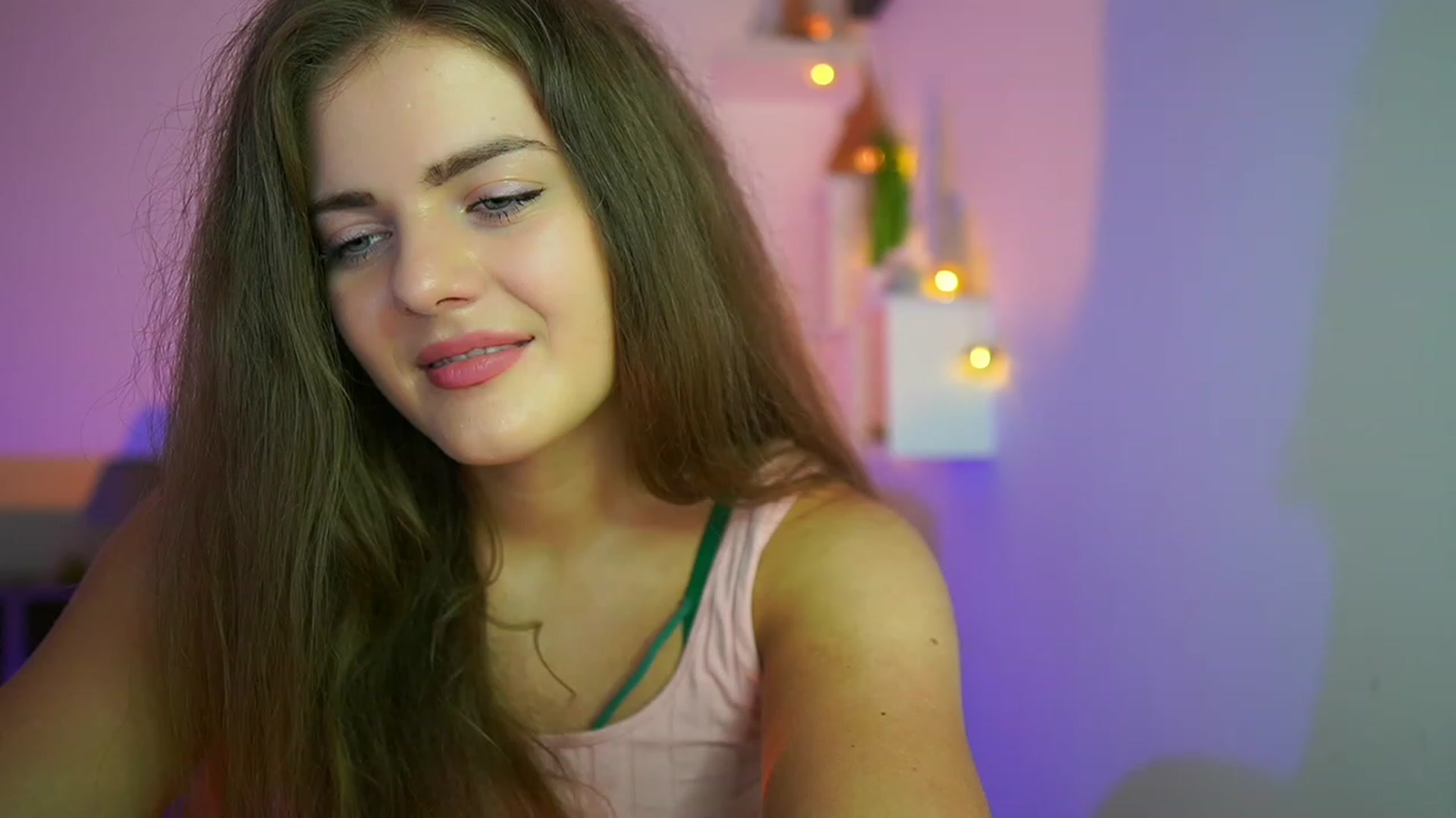 Gallery image thumbnail from Elly_Malkova_'s myfreecams stream on, 07/24/2023, 14:41 image 19 of 20