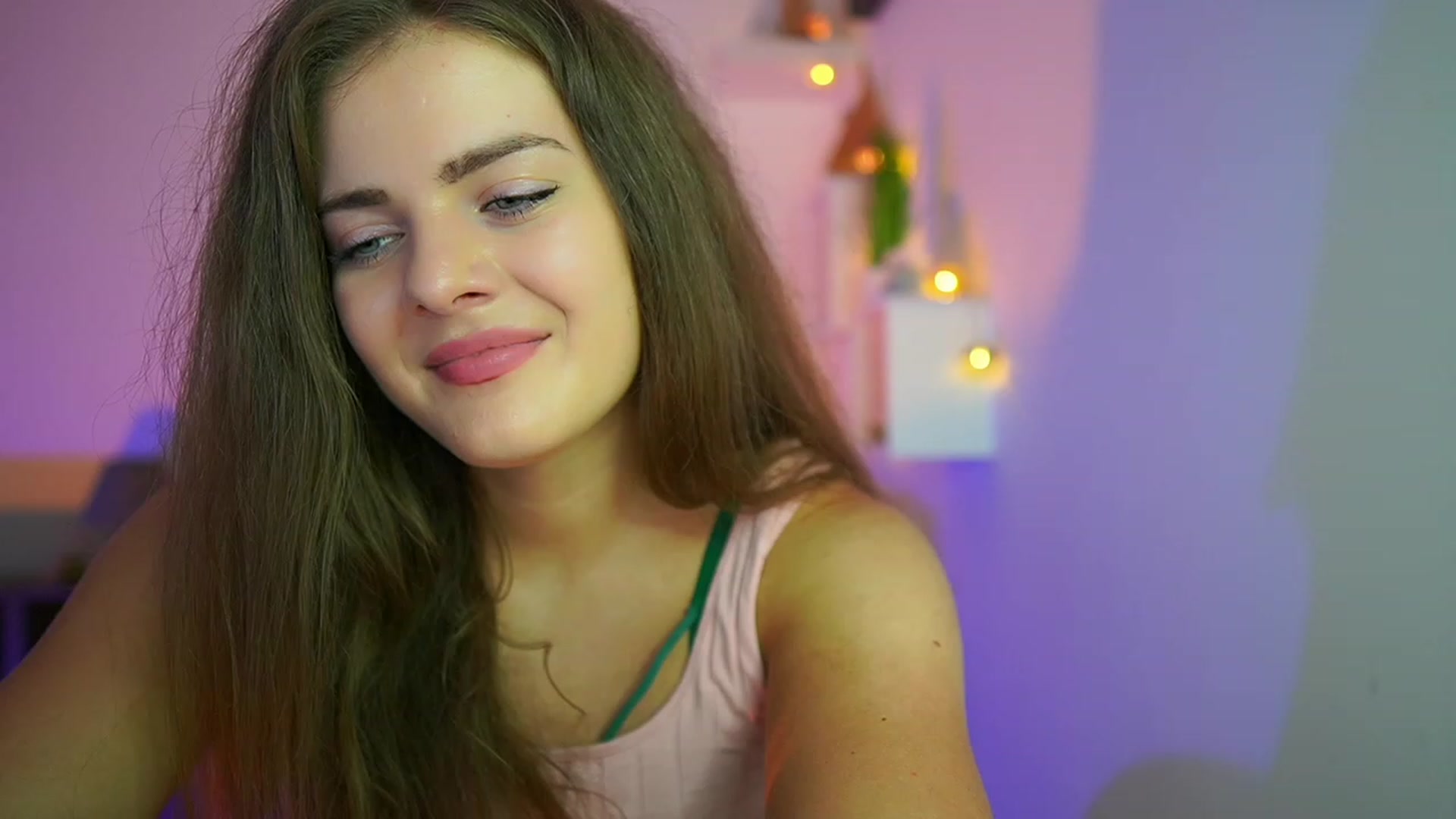 Gallery image thumbnail from Elly_Malkova_'s myfreecams stream on, 07/24/2023, 14:41 image 16 of 20