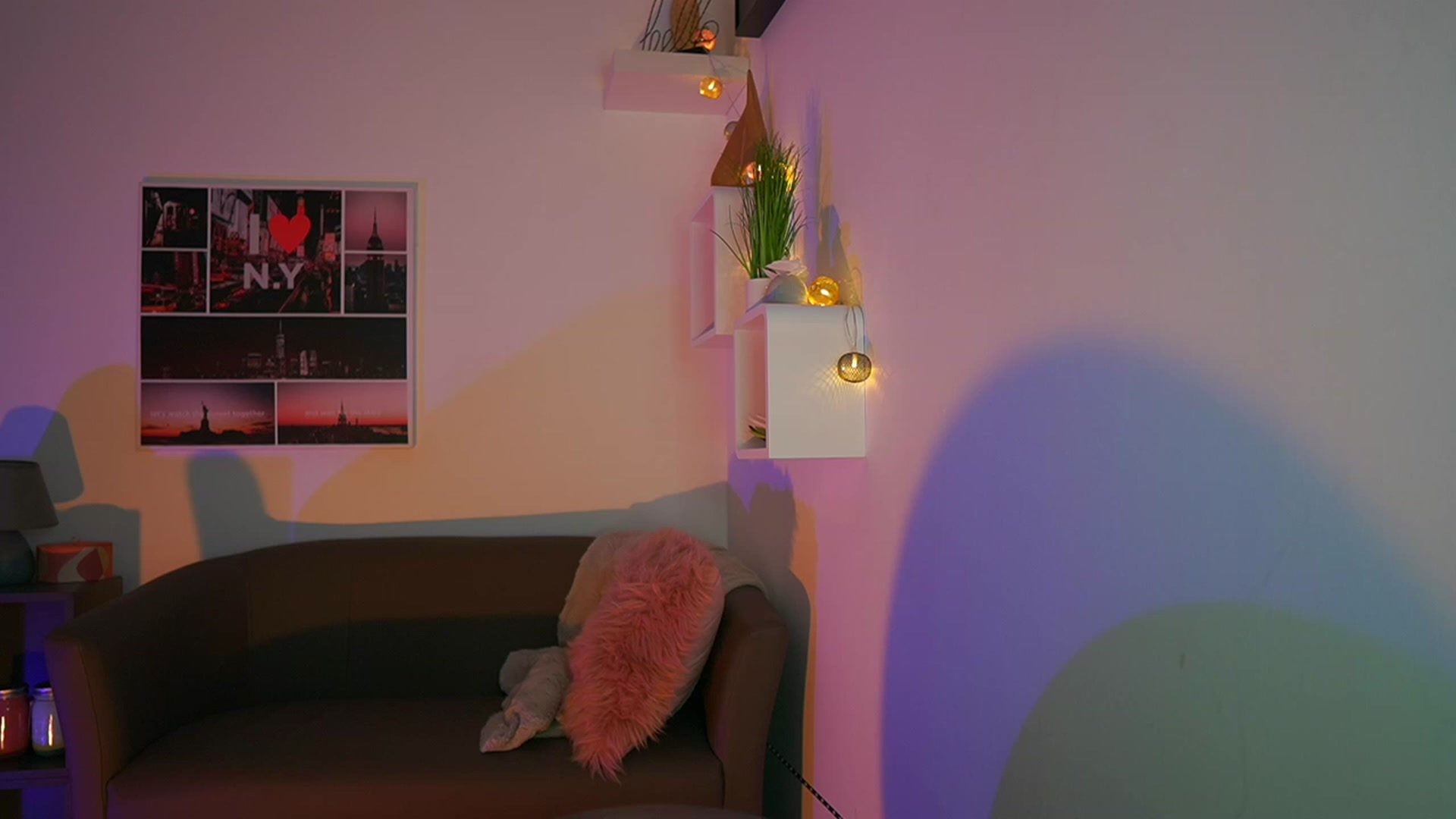 Gallery image thumbnail from Elly_Malkova_'s myfreecams stream on, 07/24/2023, 18:06 image 1 of 20