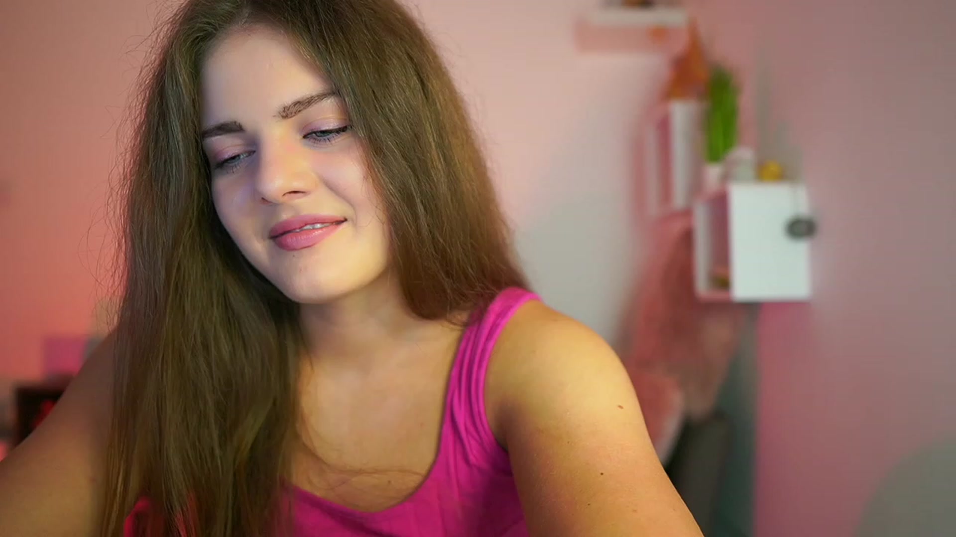 Gallery image thumbnail from Elly_Malkova_'s myfreecams stream on, 07/25/2023, 19:12 image 8 of 20