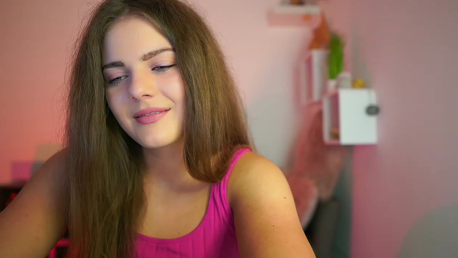 Gallery image thumbnail from Elly_Malkova_'s myfreecams stream on, 07/25/2023, 19:12 image 20 of 20