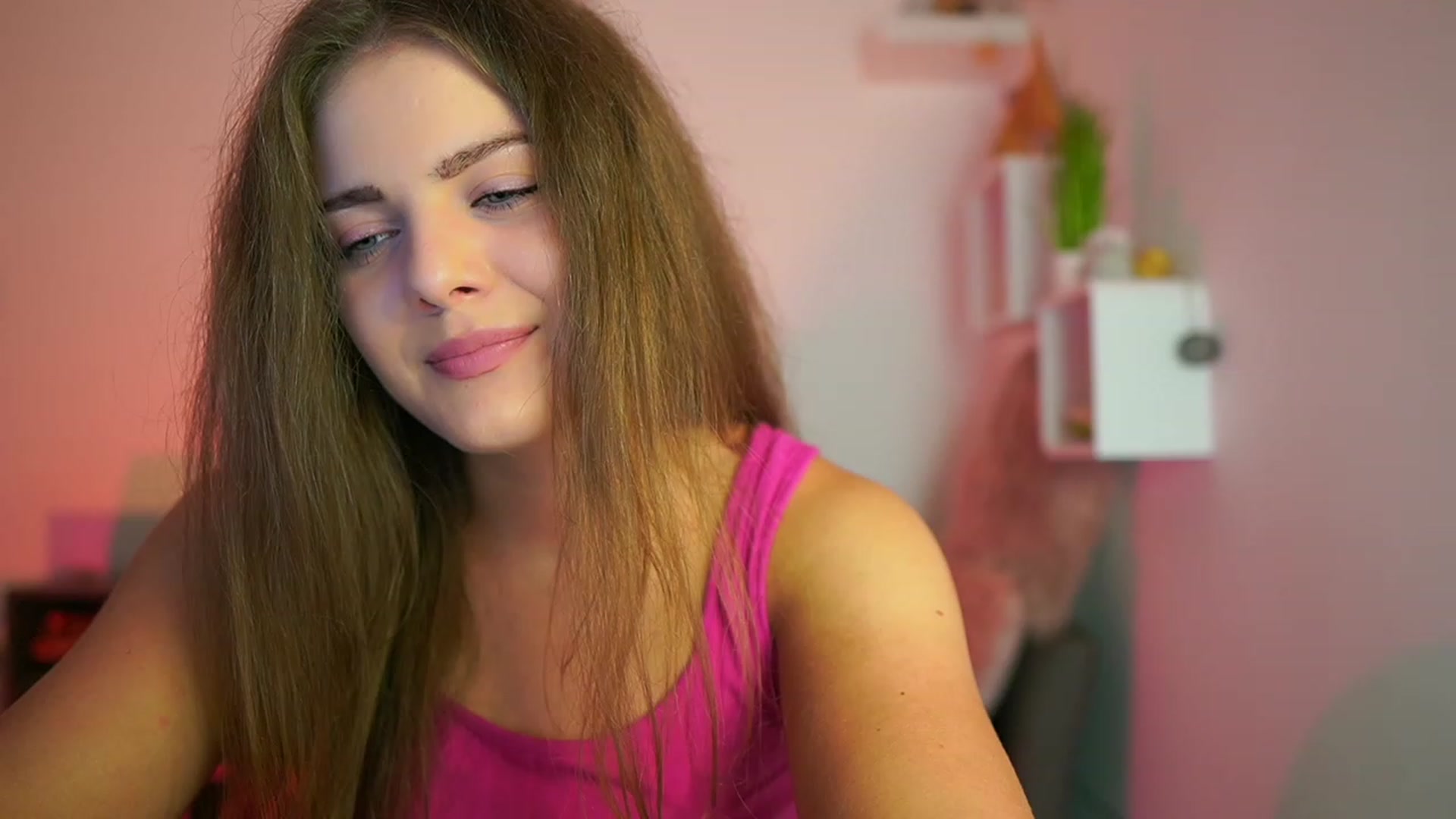 Gallery image thumbnail from Elly_Malkova_'s myfreecams stream on, 07/25/2023, 19:12 image 17 of 20