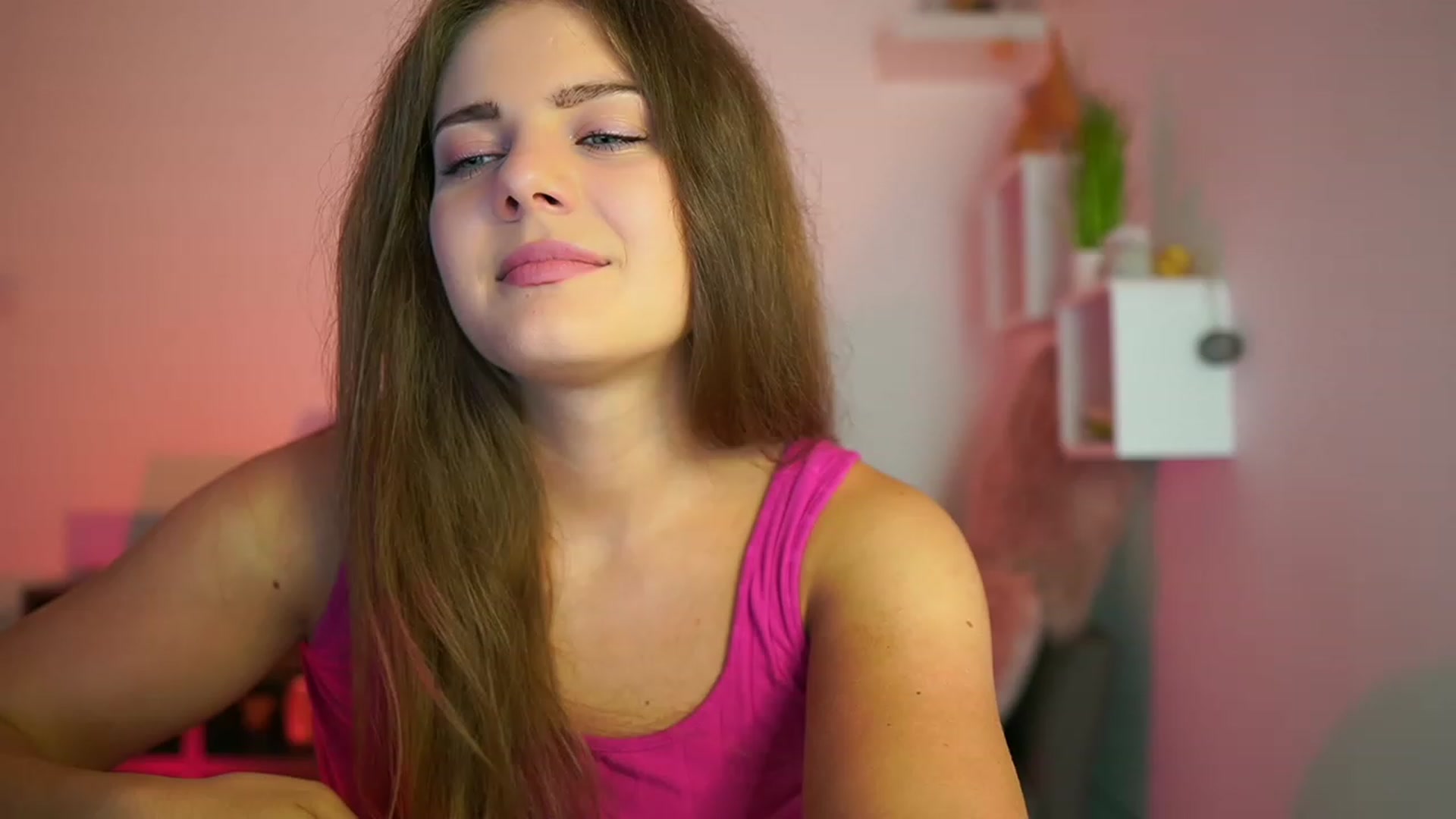 Gallery image thumbnail from Elly_Malkova_'s myfreecams stream on, 07/25/2023, 19:12 image 7 of 20