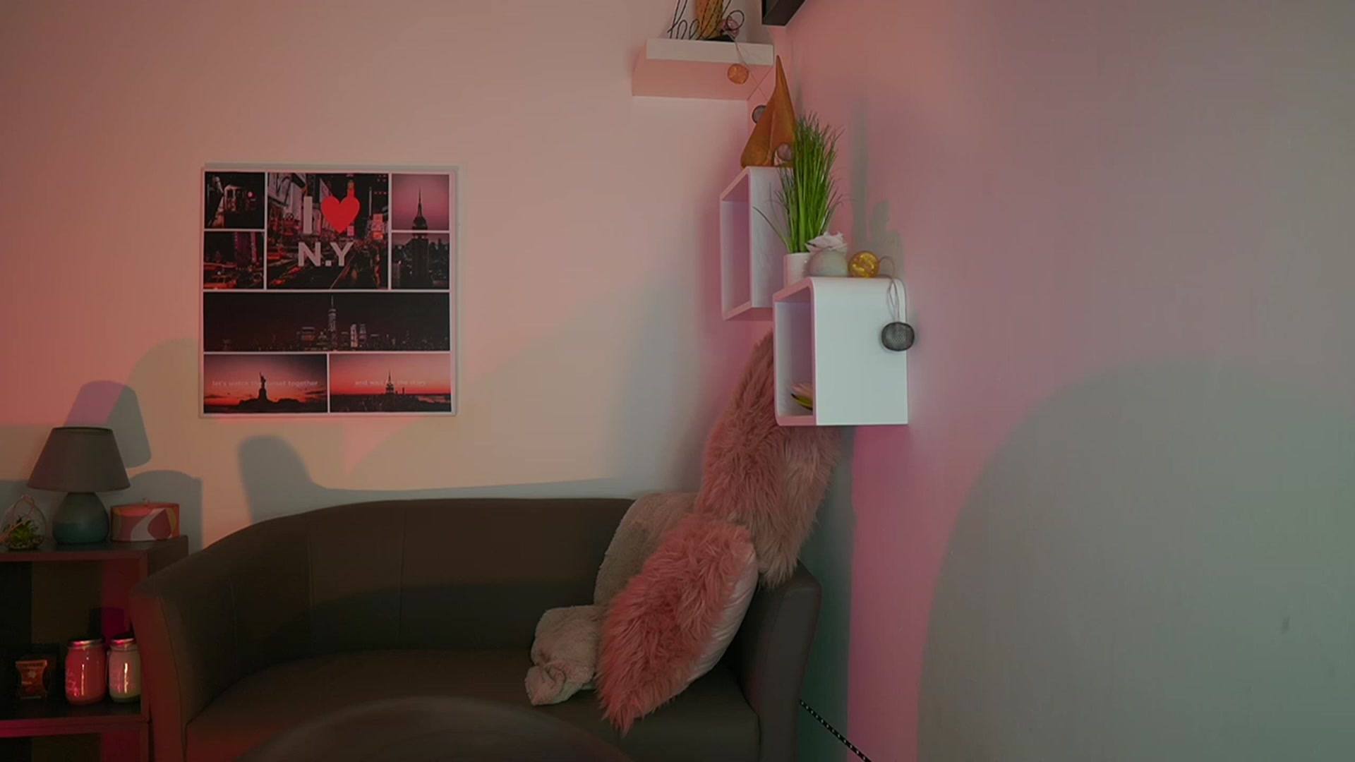 Gallery image thumbnail from Elly_Malkova_'s myfreecams stream on, 07/25/2023, 21:57 image 15 of 20