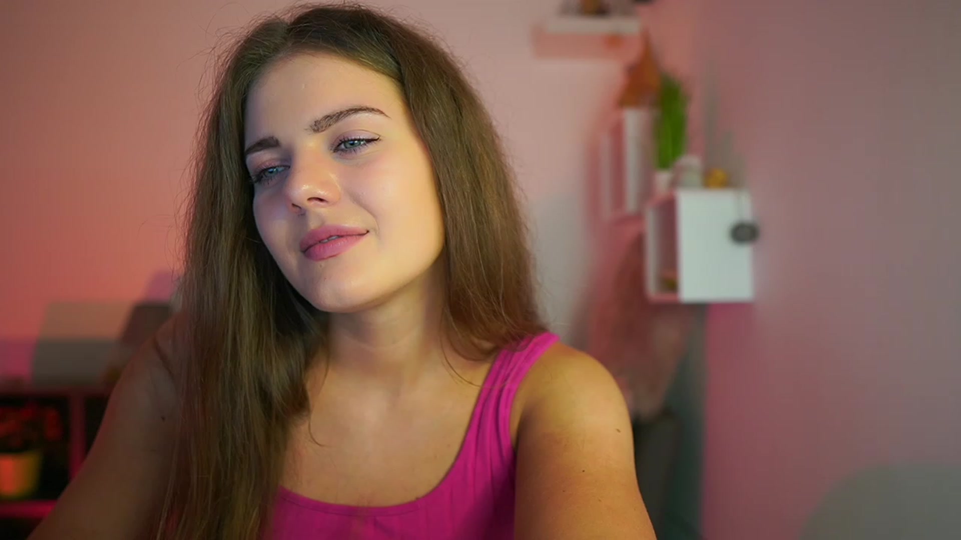 Gallery image thumbnail from Elly_Malkova_'s myfreecams stream on, 07/25/2023, 21:57 image 3 of 20