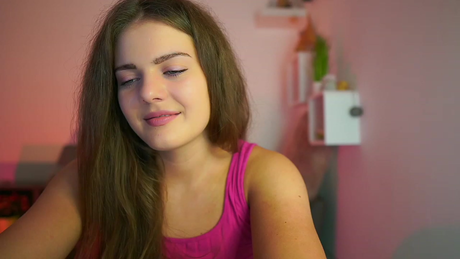 Gallery image thumbnail from Elly_Malkova_'s myfreecams stream on, 07/25/2023, 21:57 image 6 of 20