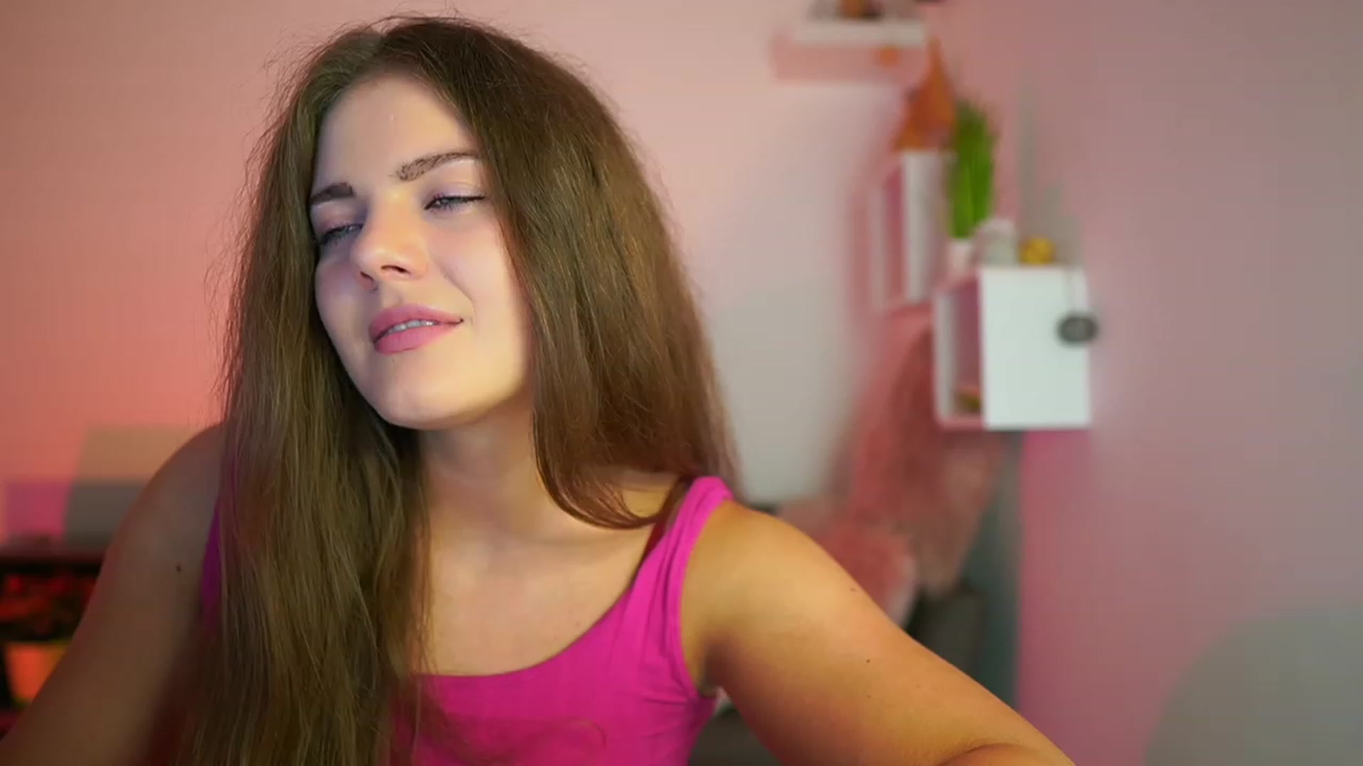 Gallery image thumbnail from Elly_Malkova_'s myfreecams stream on, 07/25/2023, 21:57 image 1 of 20