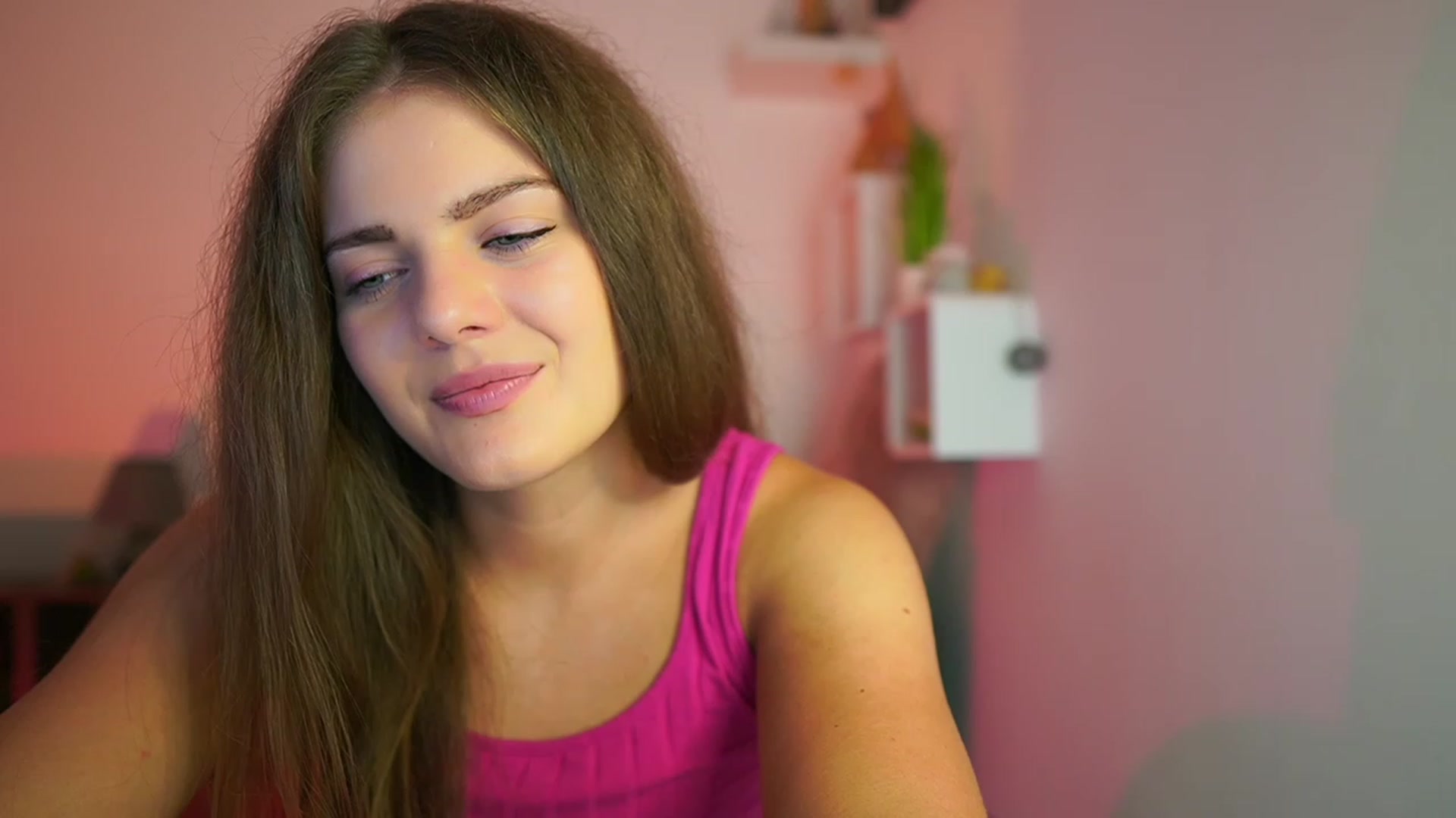 Gallery image thumbnail from Elly_Malkova_'s myfreecams stream on, 07/25/2023, 21:57 image 13 of 20