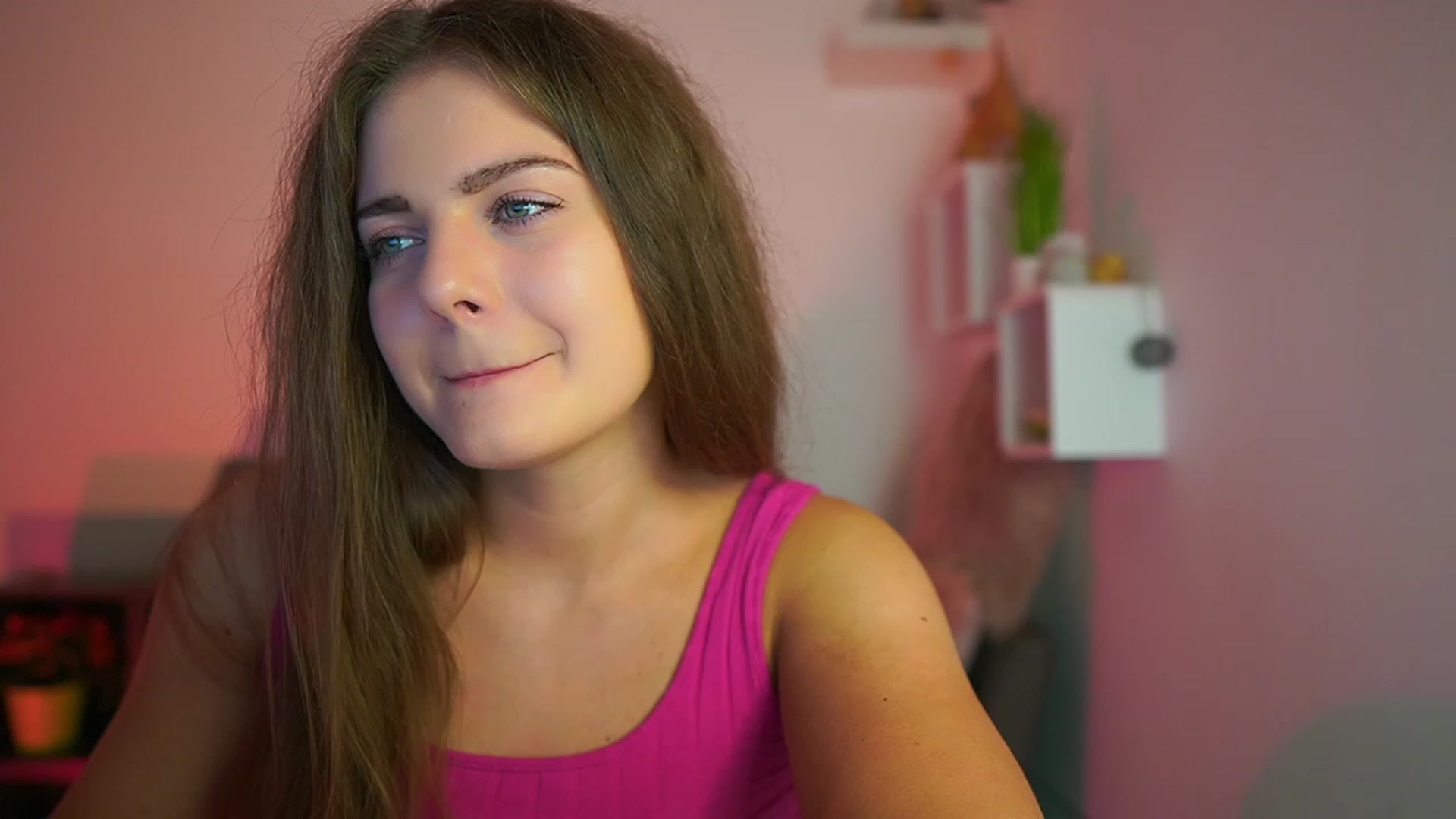 Gallery image thumbnail from Elly_Malkova_'s myfreecams stream on, 07/25/2023, 21:57 image 2 of 20
