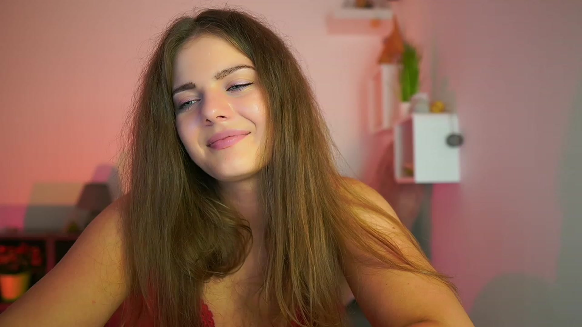 Gallery image thumbnail from Elly_Malkova_'s myfreecams stream on, 07/25/2023, 23:07 image 11 of 20
