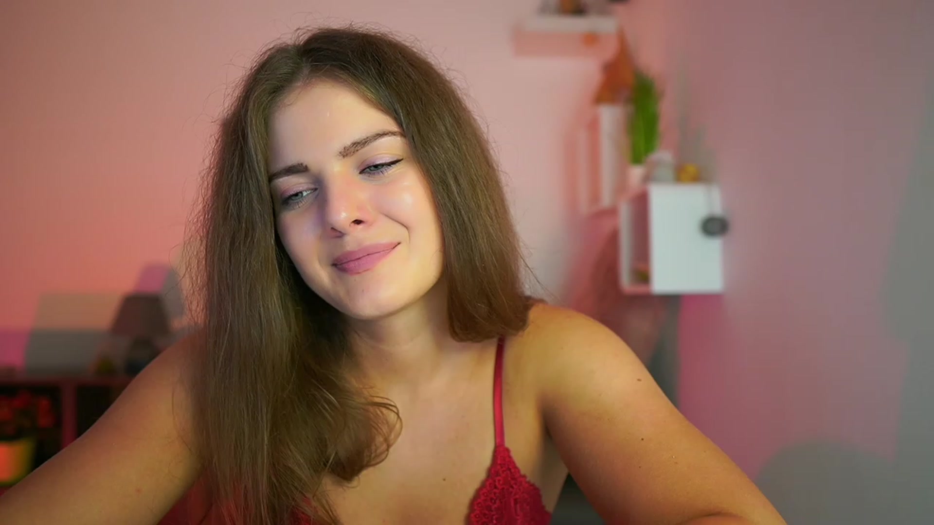 Gallery image thumbnail from Elly_Malkova_'s myfreecams stream on, 07/25/2023, 23:07 image 19 of 20