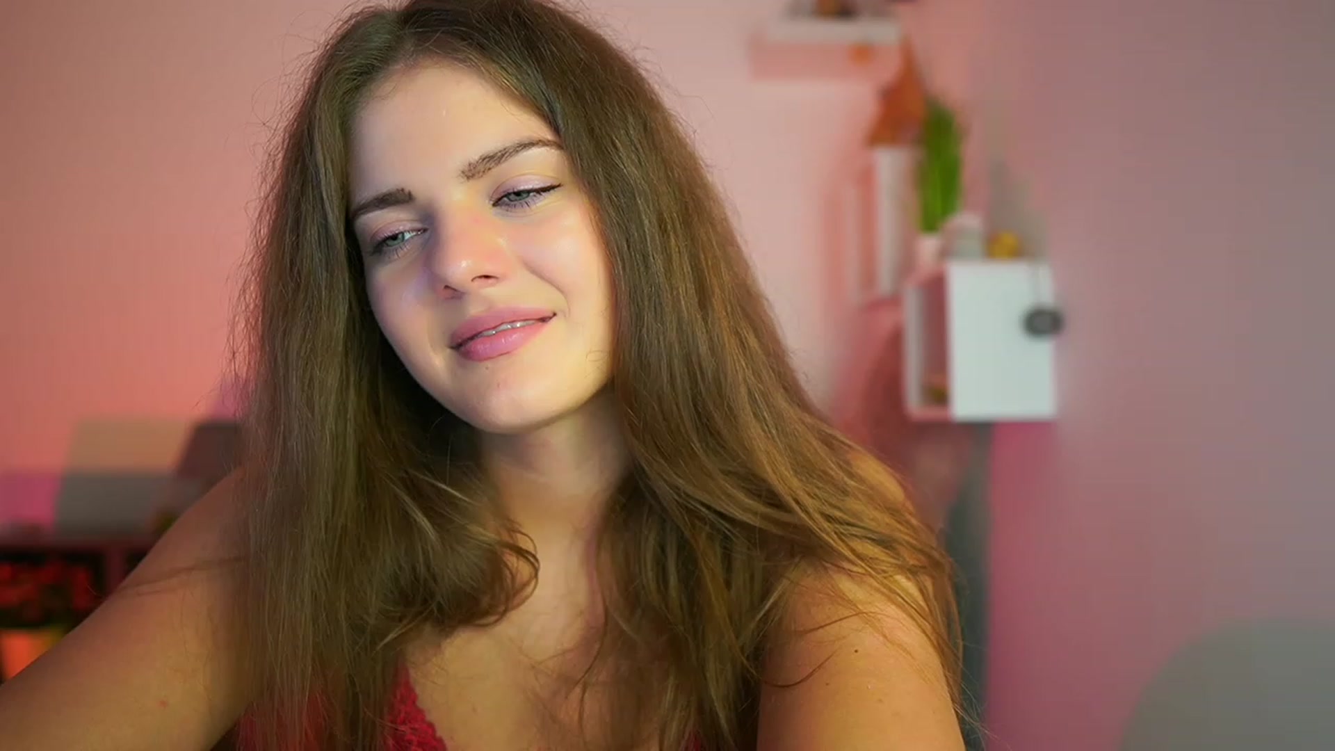 Gallery image thumbnail from Elly_Malkova_'s myfreecams stream on, 07/25/2023, 23:07 image 1 of 20