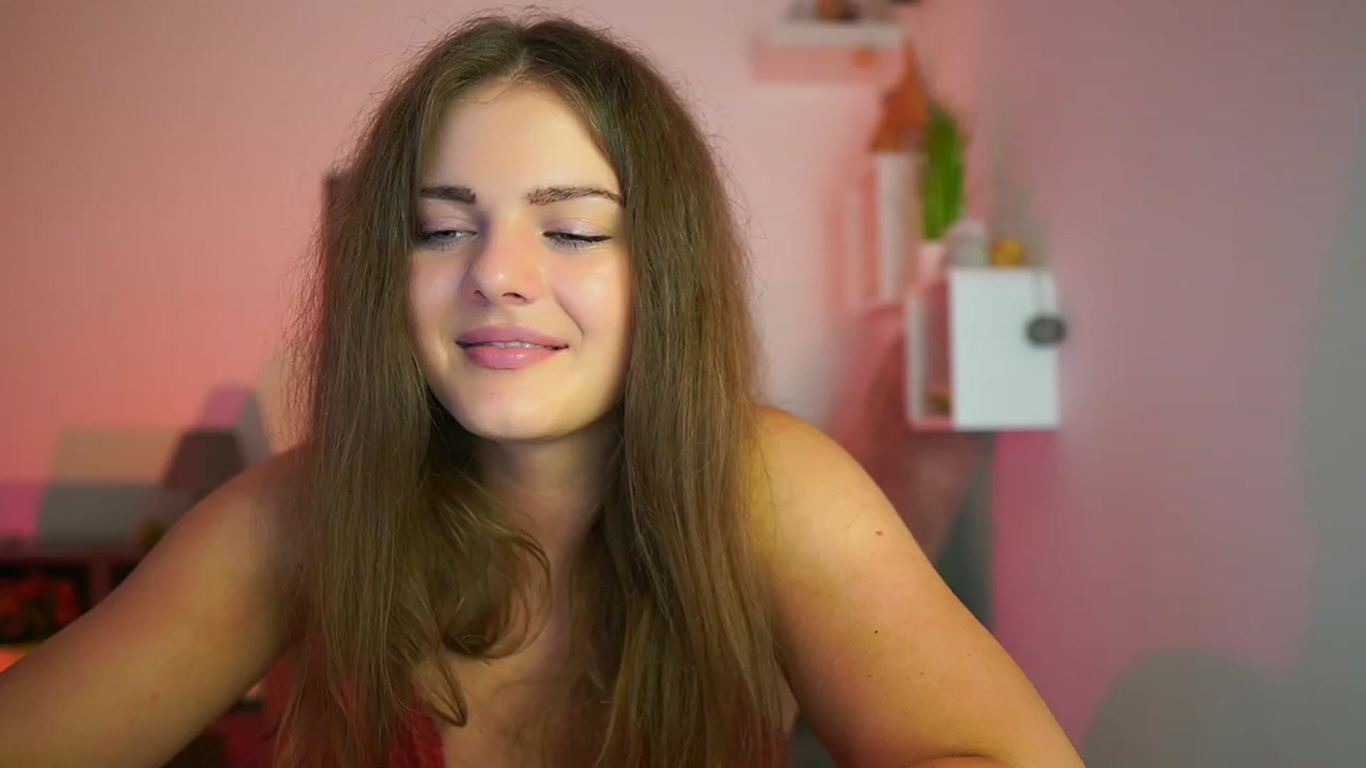 Gallery image thumbnail from Elly_Malkova_'s myfreecams stream on, 07/25/2023, 23:07 image 17 of 20