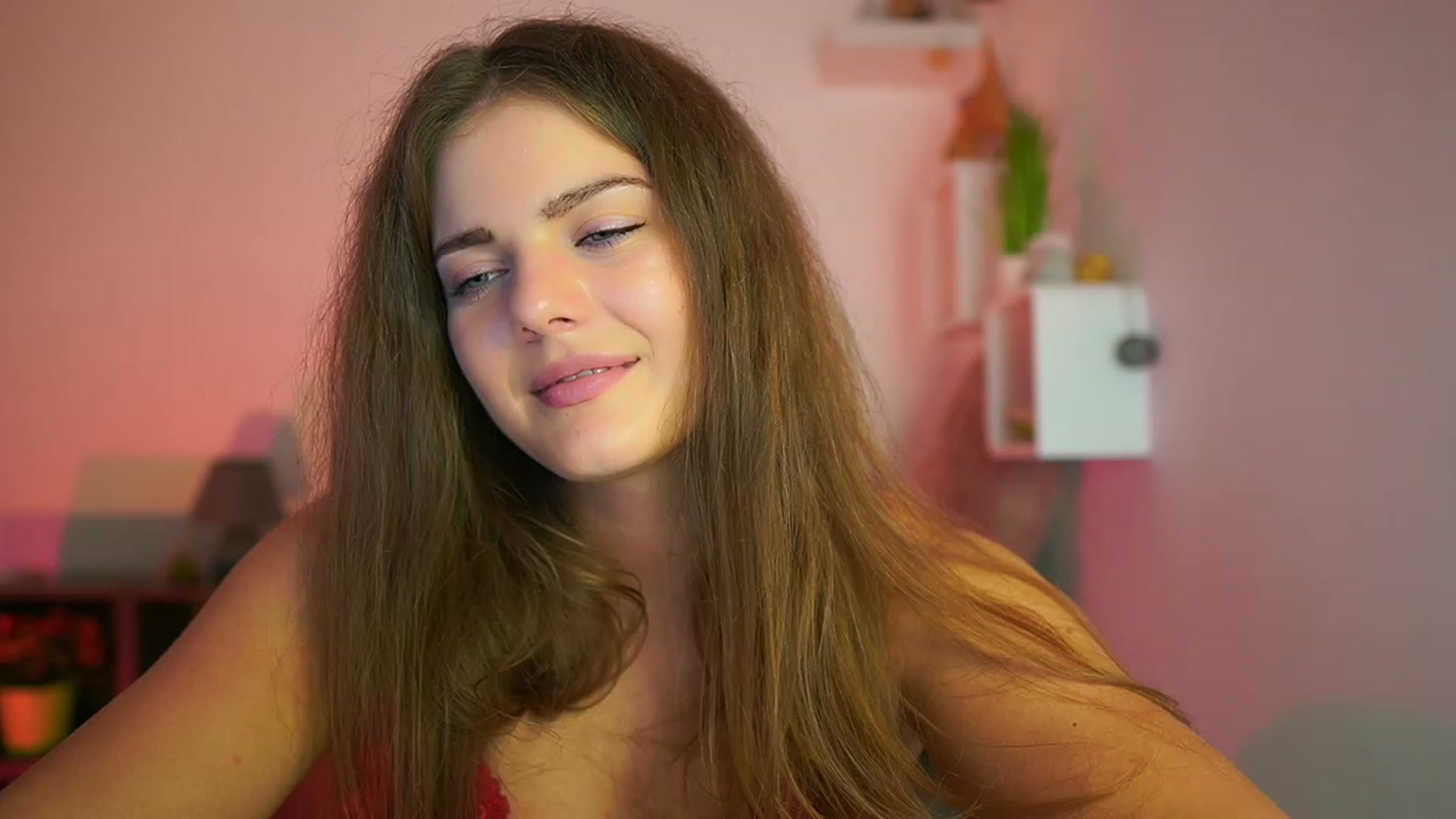 Gallery image thumbnail from Elly_Malkova_'s myfreecams stream on, 07/25/2023, 23:07 image 10 of 20