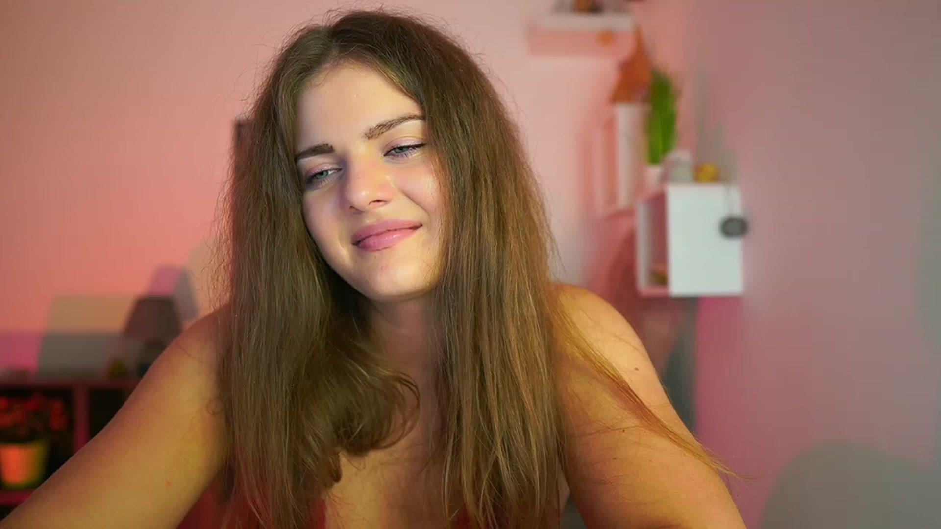Gallery image thumbnail from Elly_Malkova_'s myfreecams stream on, 07/25/2023, 23:07 image 14 of 20