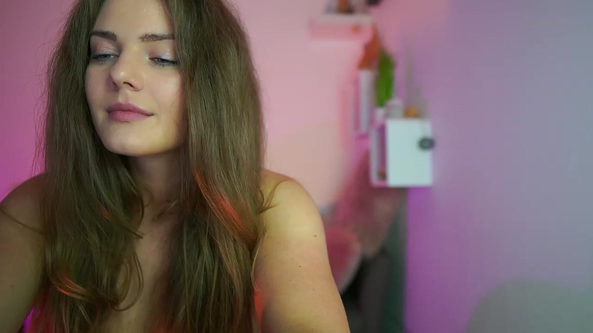 Gallery image thumbnail from Elly_Malkova_'s myfreecams stream on, 07/26/2023, 21:25 image 12 of 20
