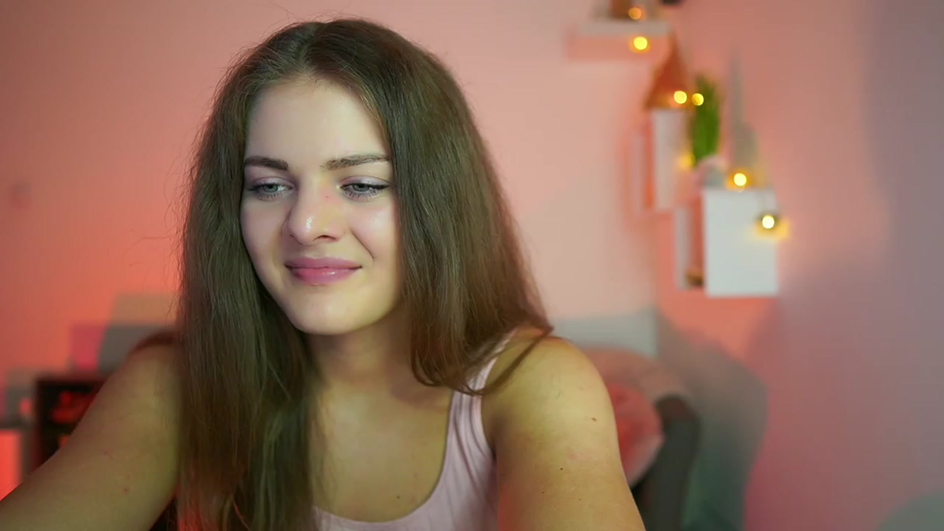 Gallery image thumbnail from Elly_Malkova_'s myfreecams stream on, 07/27/2023, 20:17 image 15 of 20