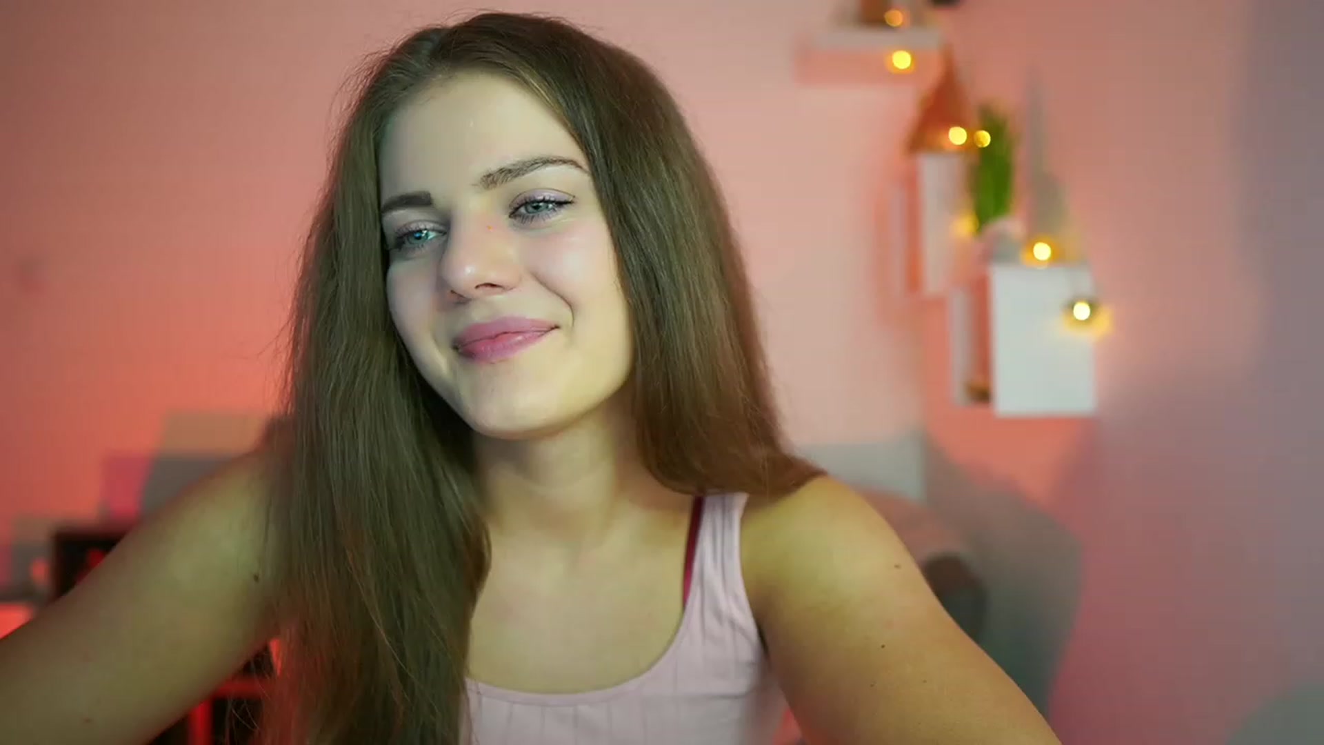 Gallery image thumbnail from Elly_Malkova_'s myfreecams stream on, 07/27/2023, 20:17 image 1 of 20