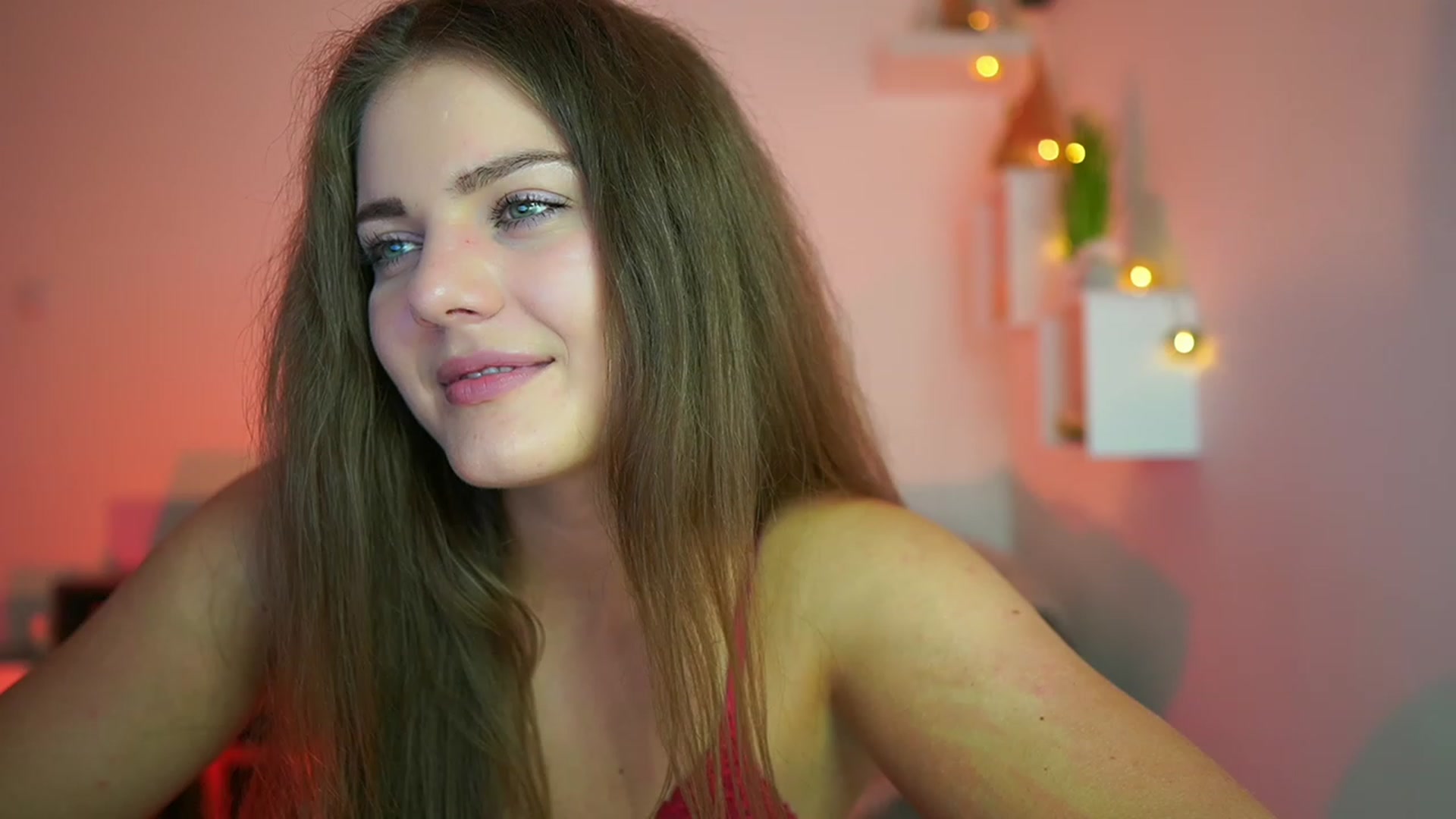Gallery image thumbnail from Elly_Malkova_'s myfreecams stream on, 07/27/2023, 21:09 image 9 of 20