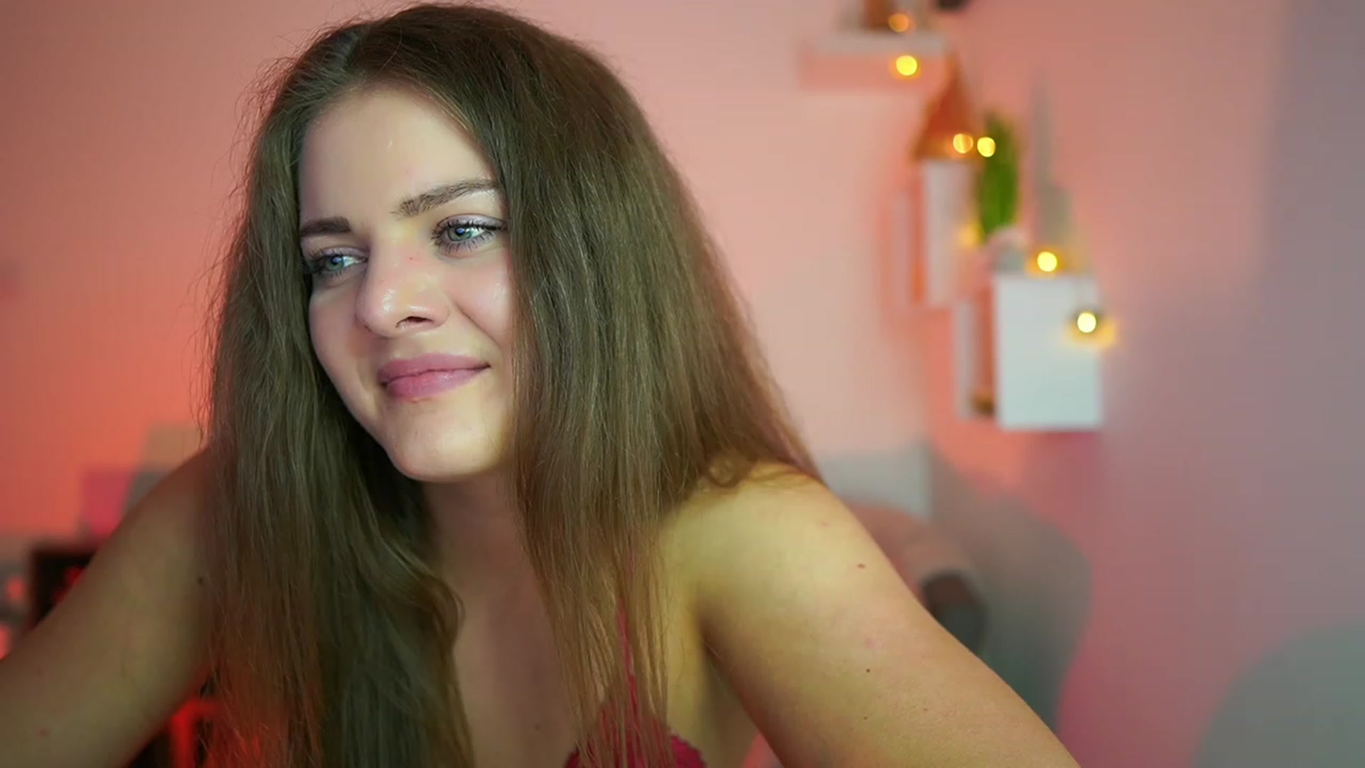 Gallery image thumbnail from Elly_Malkova_'s myfreecams stream on, 07/27/2023, 21:09 image 12 of 20