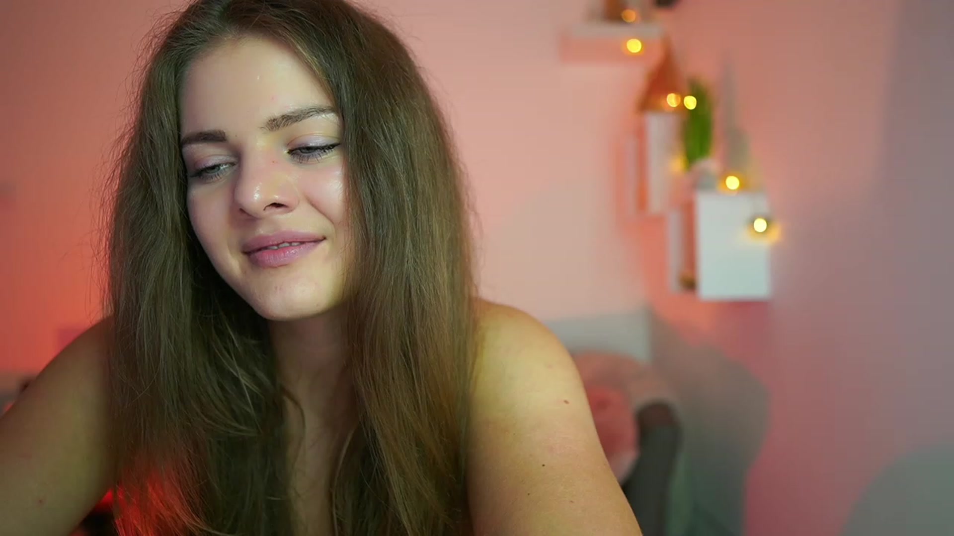 Gallery image thumbnail from Elly_Malkova_'s myfreecams stream on, 07/27/2023, 21:09 image 19 of 20