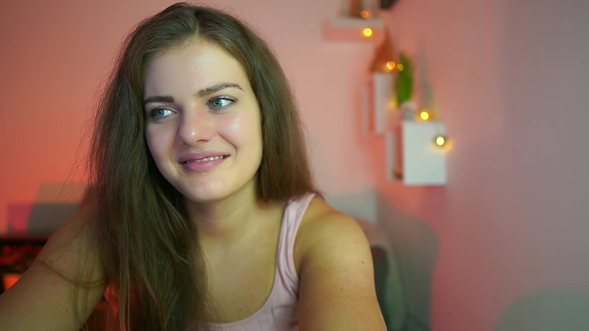 Gallery image thumbnail from Elly_Malkova_'s myfreecams stream on, 07/27/2023, 22:48 image 17 of 20