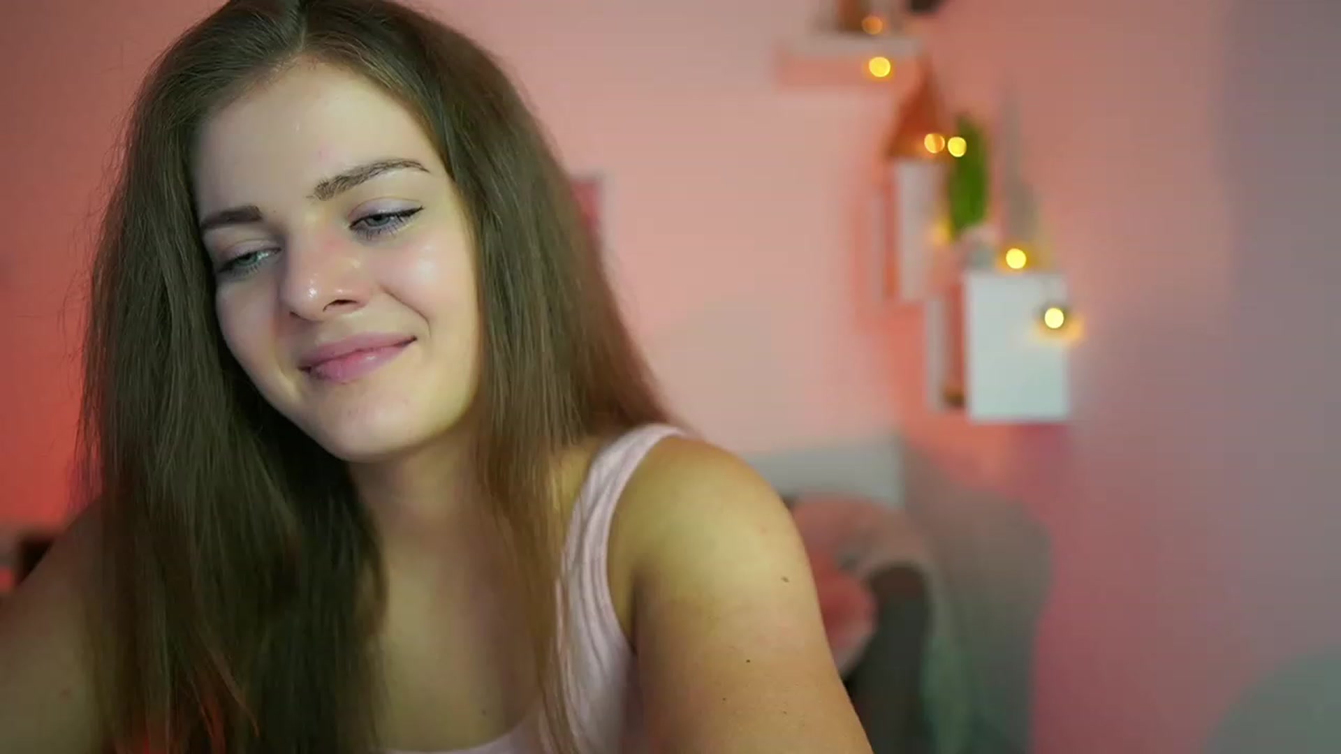 Gallery image thumbnail from Elly_Malkova_'s myfreecams stream on, 07/27/2023, 22:48 image 4 of 20