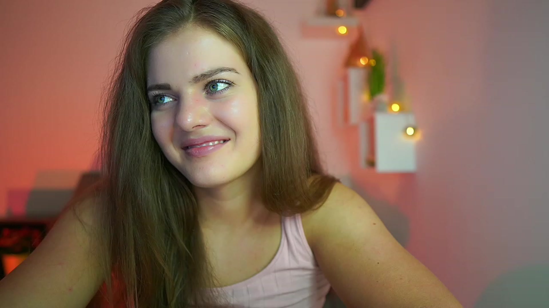 Gallery image thumbnail from Elly_Malkova_'s myfreecams stream on, 07/27/2023, 22:48 image 14 of 20