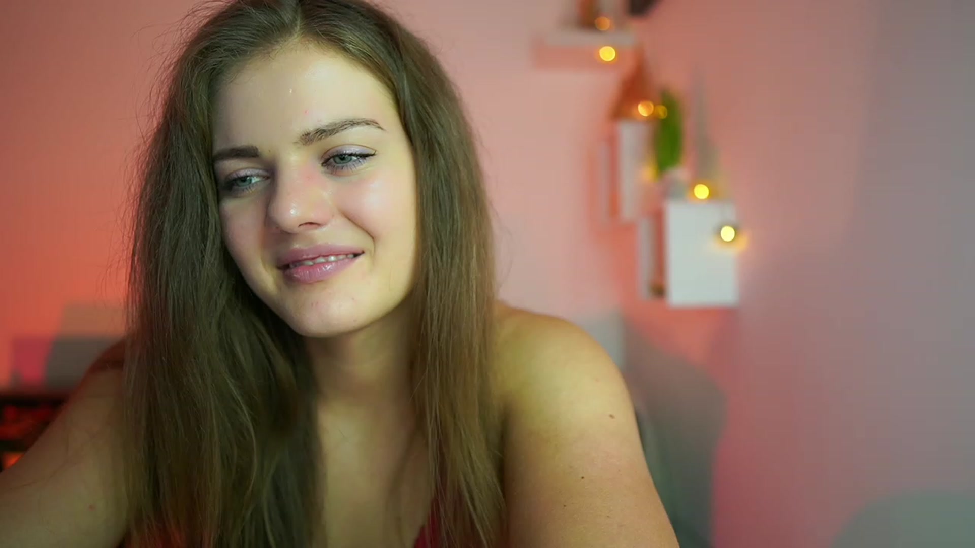 Gallery image thumbnail from Elly_Malkova_'s myfreecams stream on, 07/27/2023, 23:15 image 14 of 20