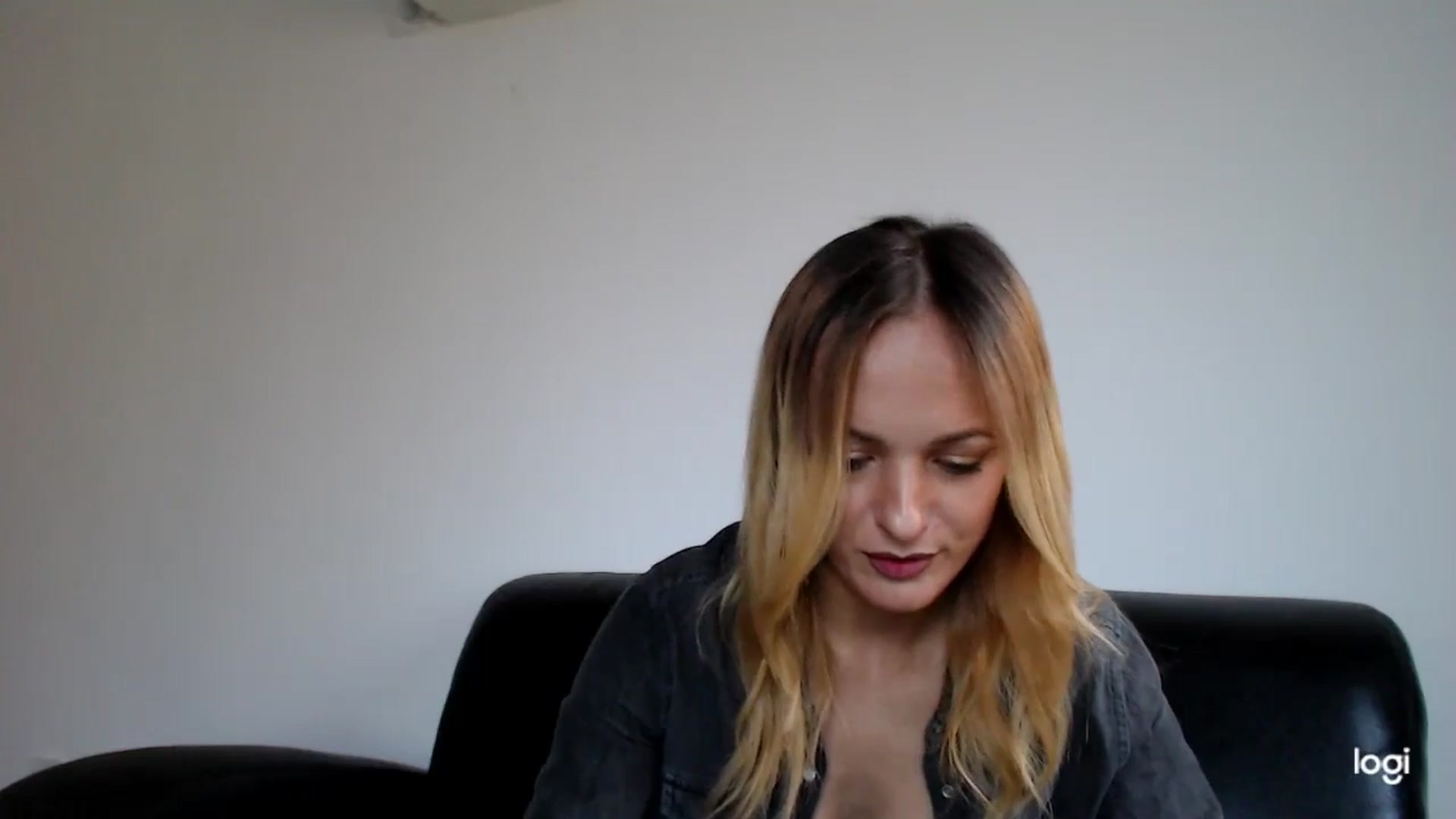 Gallery image thumbnail from EllyaDiamond's myfreecams stream on, 05/14/2024, 17:25 image 9 of 20