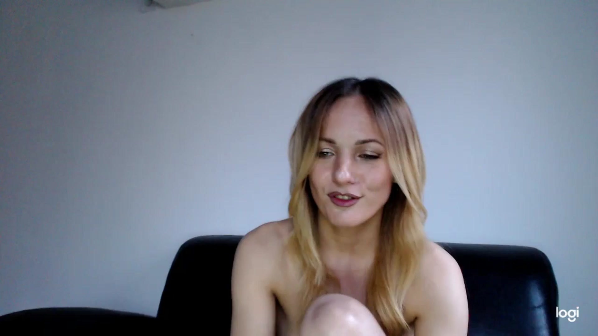 Gallery image thumbnail from EllyaDiamond's myfreecams stream on, 05/14/2024, 17:25 image 20 of 20