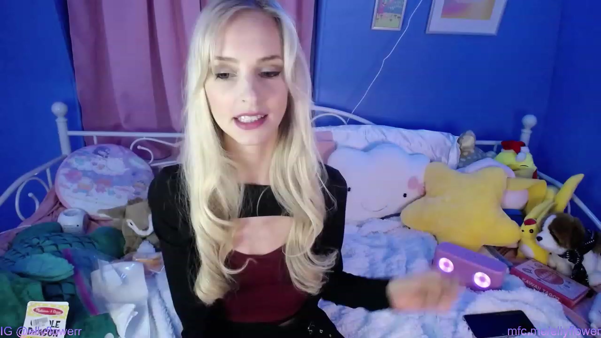 Gallery image thumbnail from Ellyflower's myfreecams stream on, 01/09/2024, 24:24 image 4 of 20