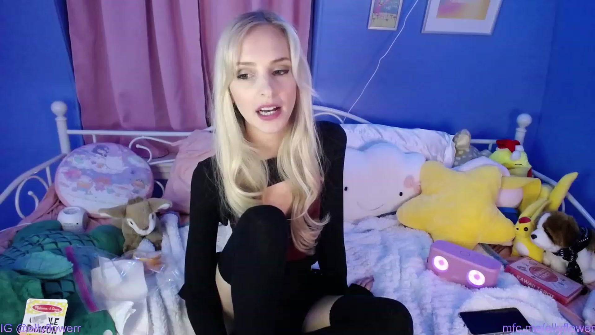 Gallery image thumbnail from Ellyflower's myfreecams stream on, 01/09/2024, 24:24 image 6 of 20