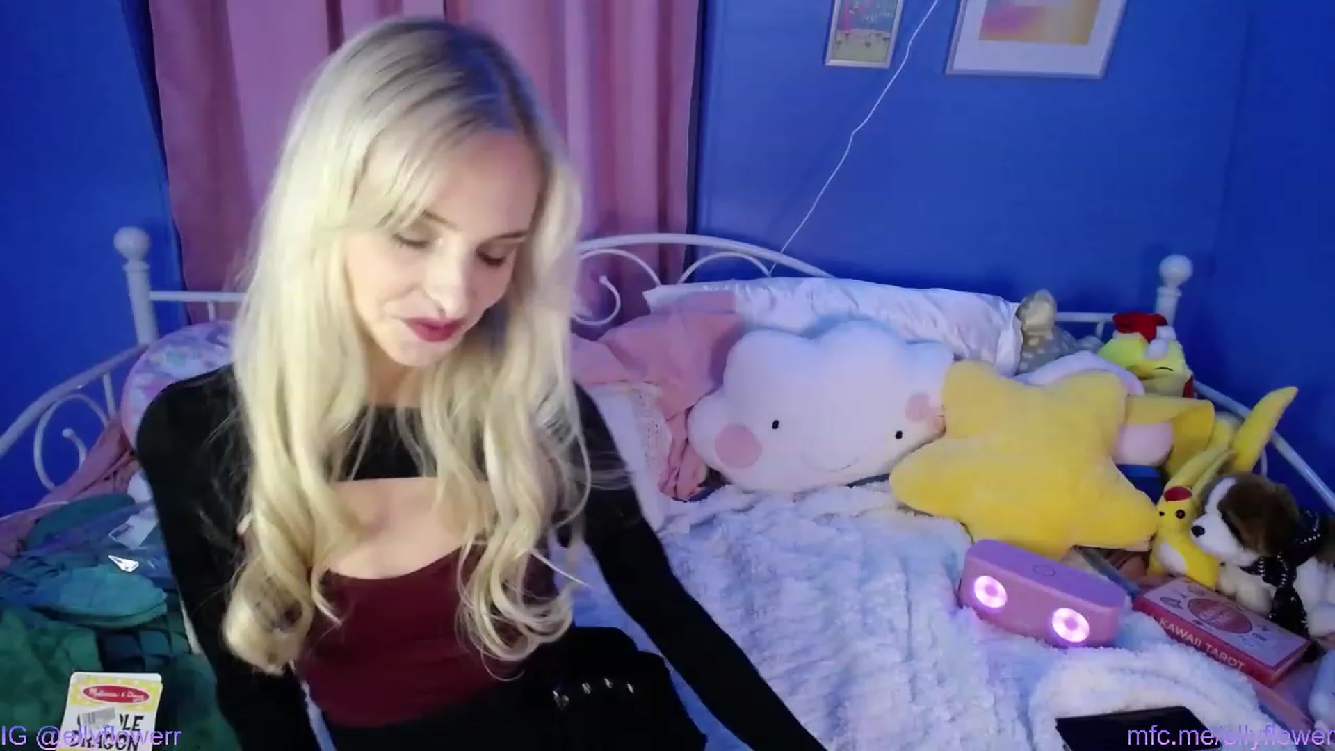 Gallery image thumbnail from Ellyflower's myfreecams stream on, 01/09/2024, 24:24 image 19 of 20