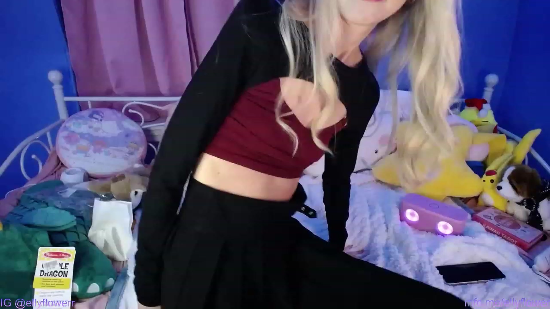 Gallery image thumbnail from Ellyflower's myfreecams stream on, 01/09/2024, 01:12 image 14 of 20