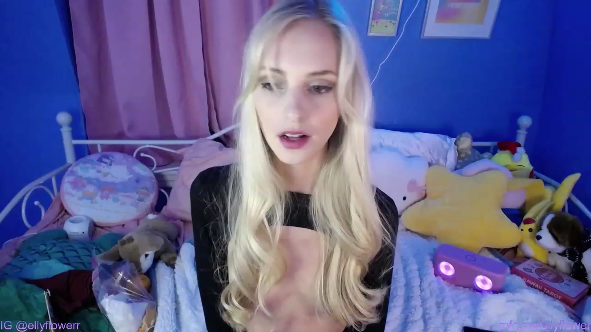 Gallery image thumbnail from Ellyflower's myfreecams stream on, 01/09/2024, 02:27 image 10 of 20
