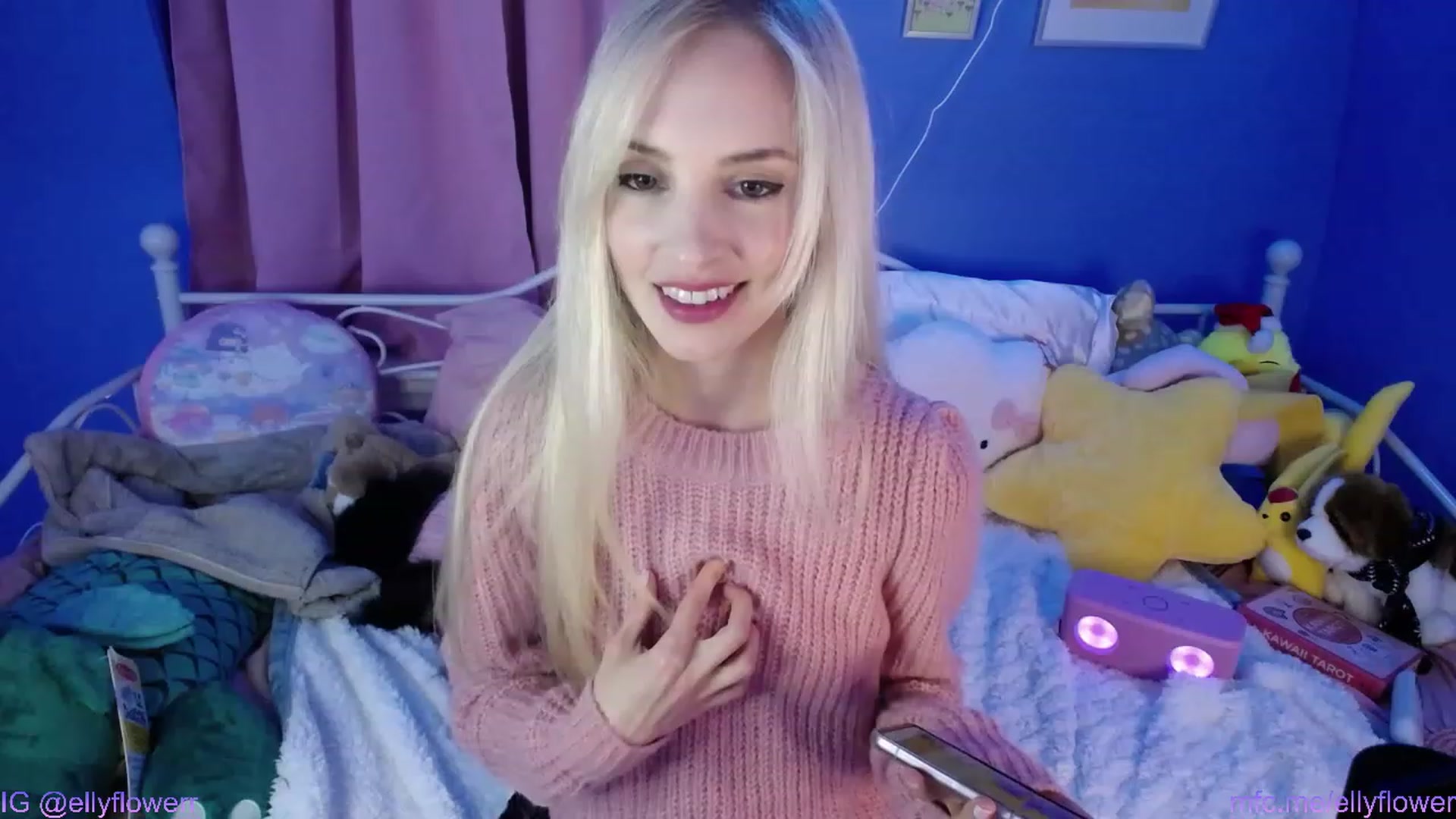 Gallery image thumbnail from Ellyflower's myfreecams stream on, 01/12/2024, 03:08 image 3 of 20