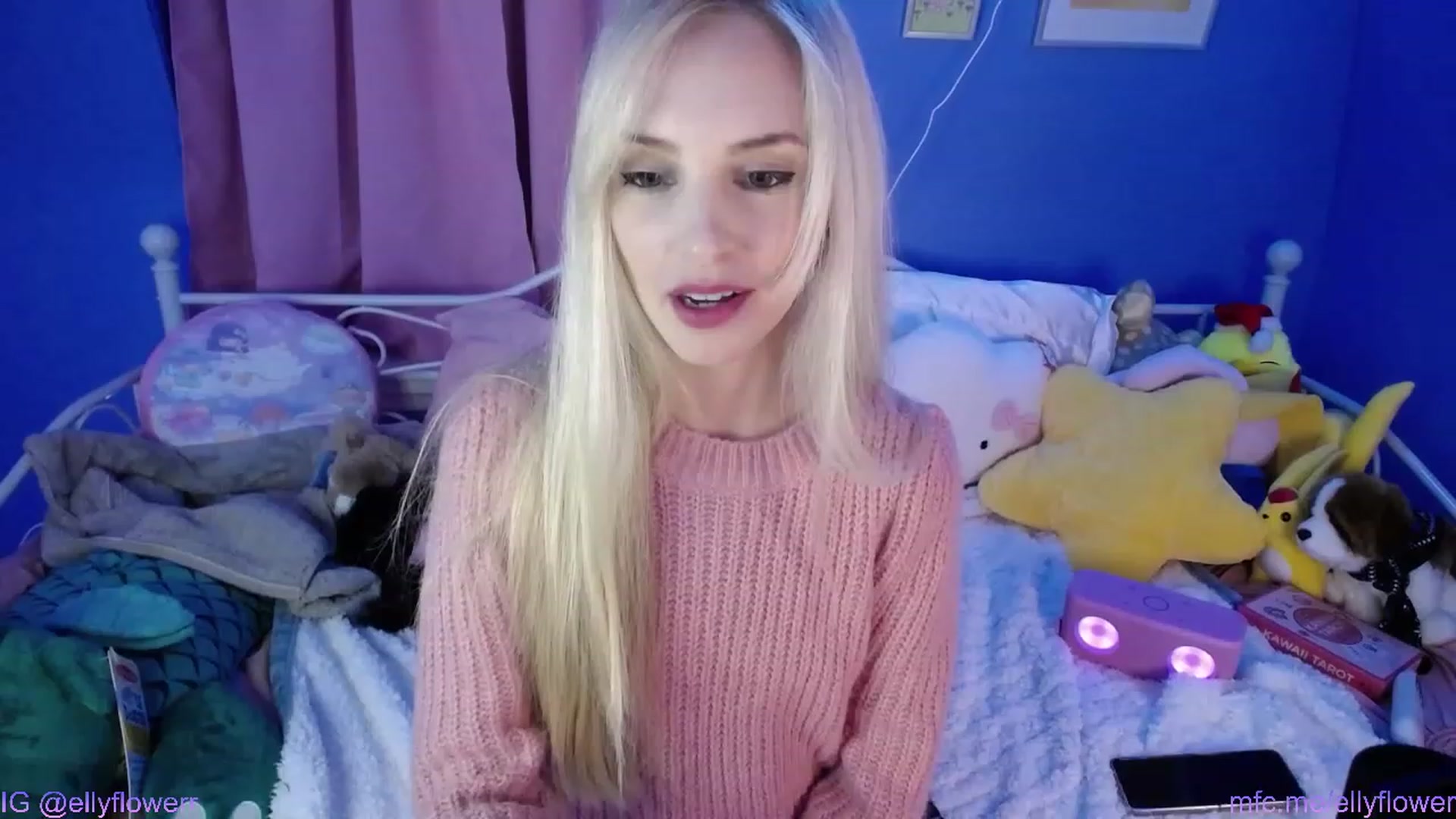 Gallery image thumbnail from Ellyflower's myfreecams stream on, 01/12/2024, 03:08 image 4 of 20