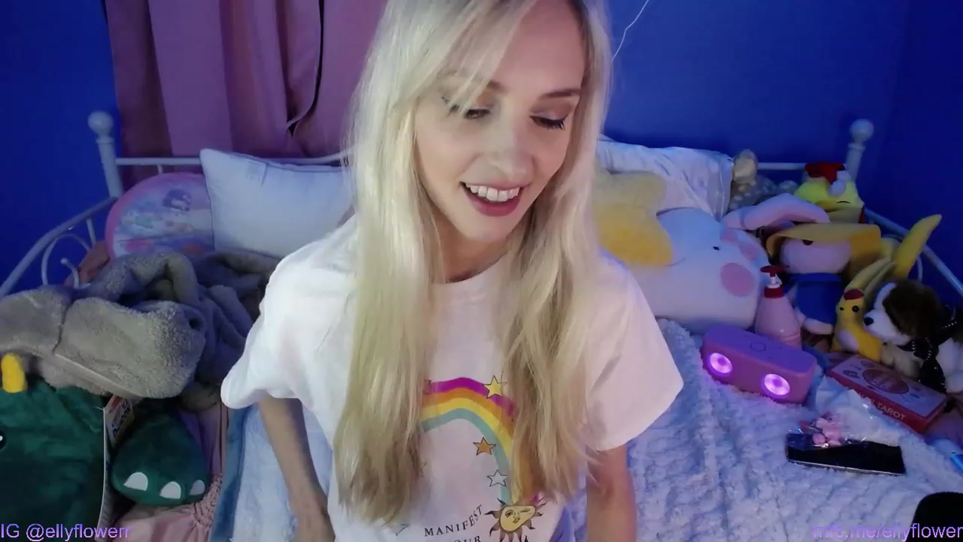Gallery image thumbnail from Ellyflower's myfreecams stream on, 01/13/2024, 03:10 image 13 of 20