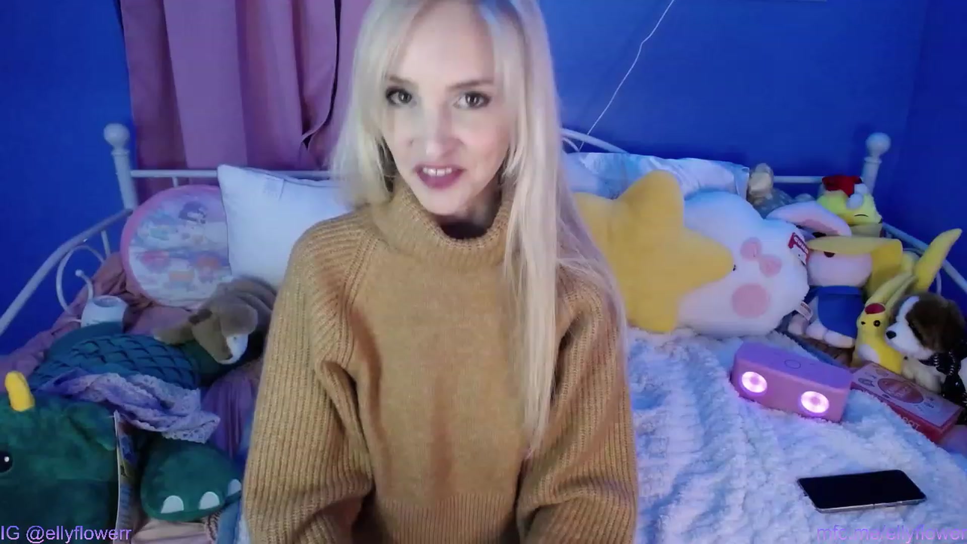 Gallery image thumbnail from Ellyflower's myfreecams stream on, 01/16/2024, 02:10 image 14 of 20
