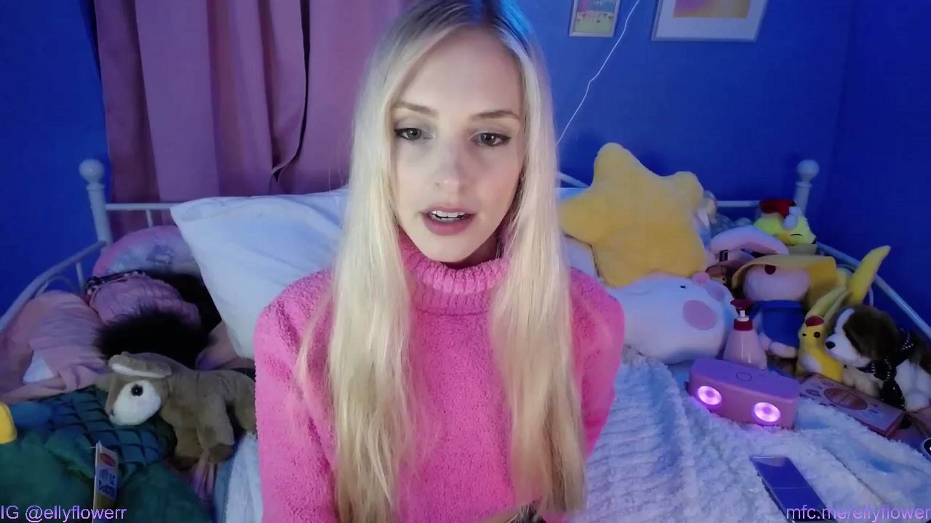 Gallery image thumbnail from Ellyflower's myfreecams stream on, 01/19/2024, 03:08 image 6 of 20