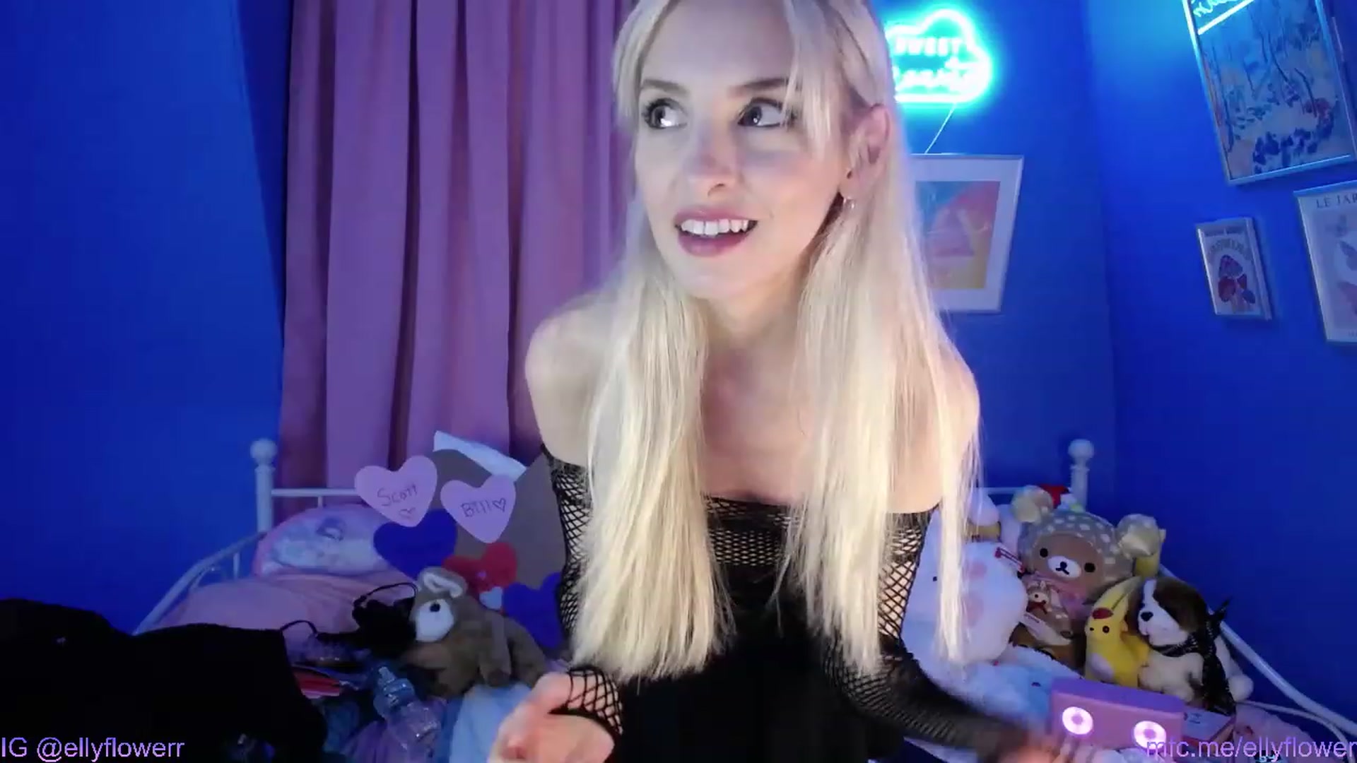 Gallery image thumbnail from Ellyflower's myfreecams stream on, 02/07/2024, 03:13 image 13 of 20