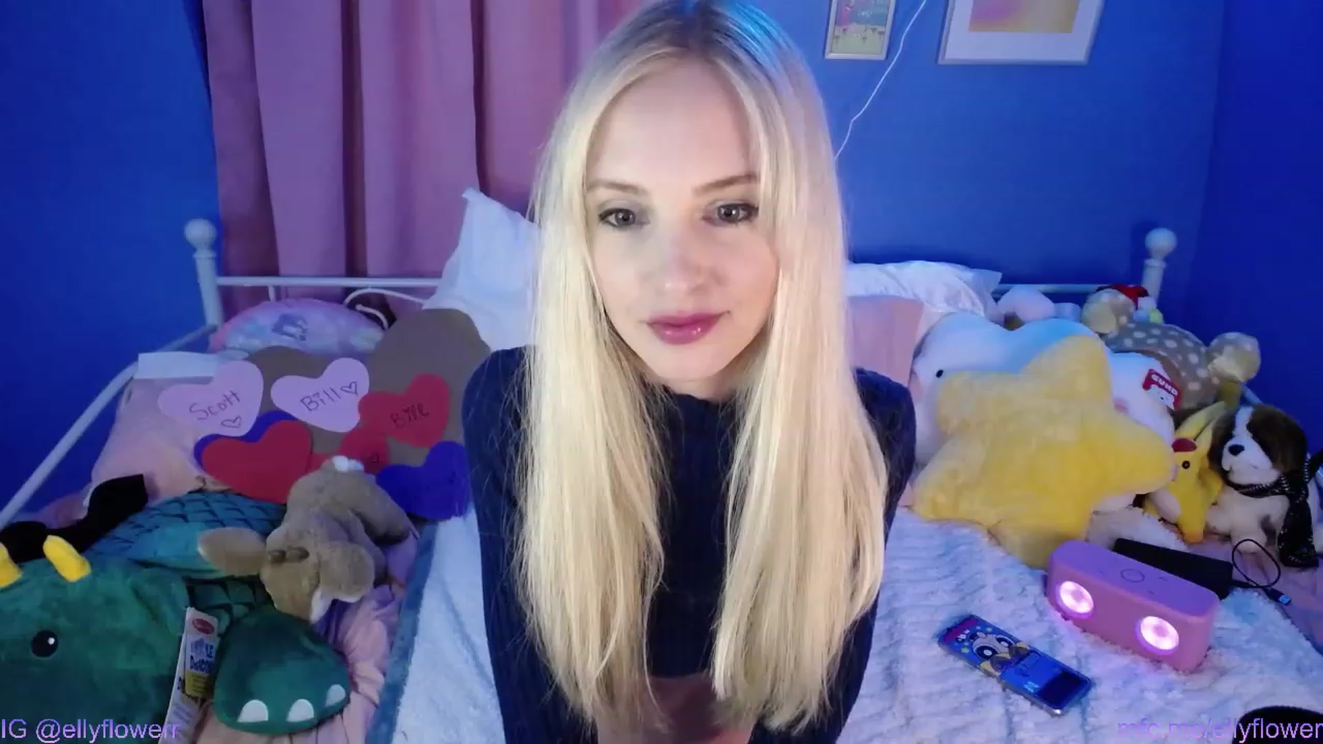 Gallery image thumbnail from Ellyflower's myfreecams stream on, 02/16/2024, 03:05 image 11 of 20