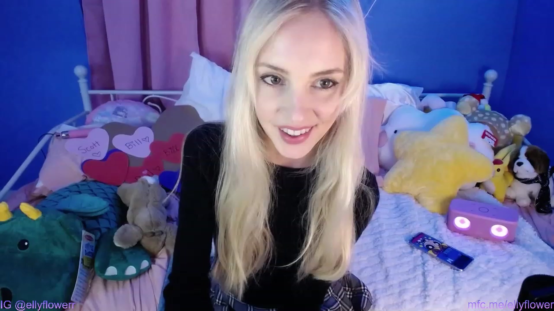 Gallery image thumbnail from Ellyflower's myfreecams stream on, 02/26/2024, 24:02 image 2 of 20