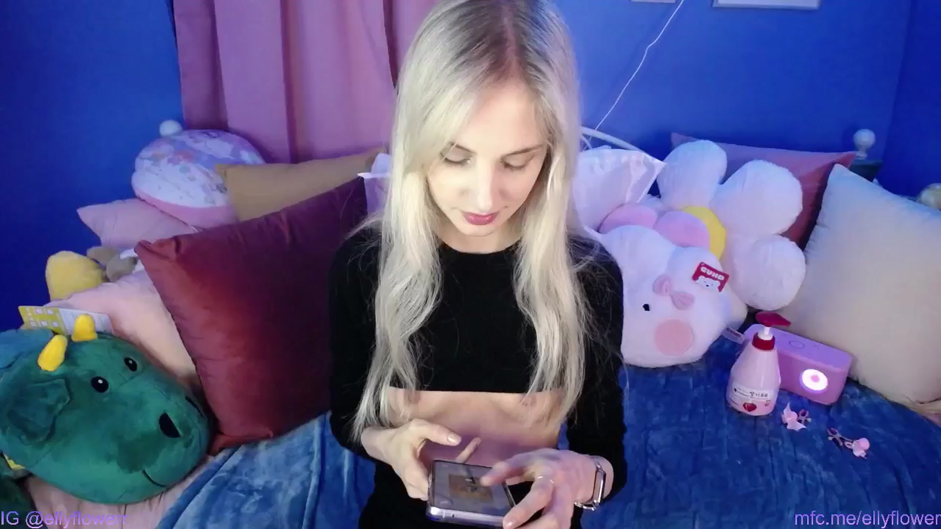 Gallery image thumbnail from Ellyflower's myfreecams stream on, 05/31/2024, 24:58 image 17 of 20