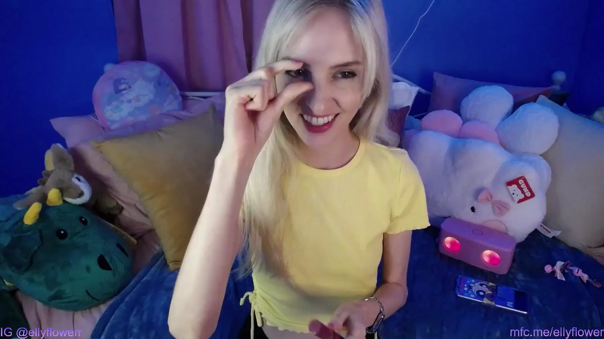 Gallery image thumbnail from Ellyflower's myfreecams stream on, 06/24/2024, 01:50 image 11 of 20