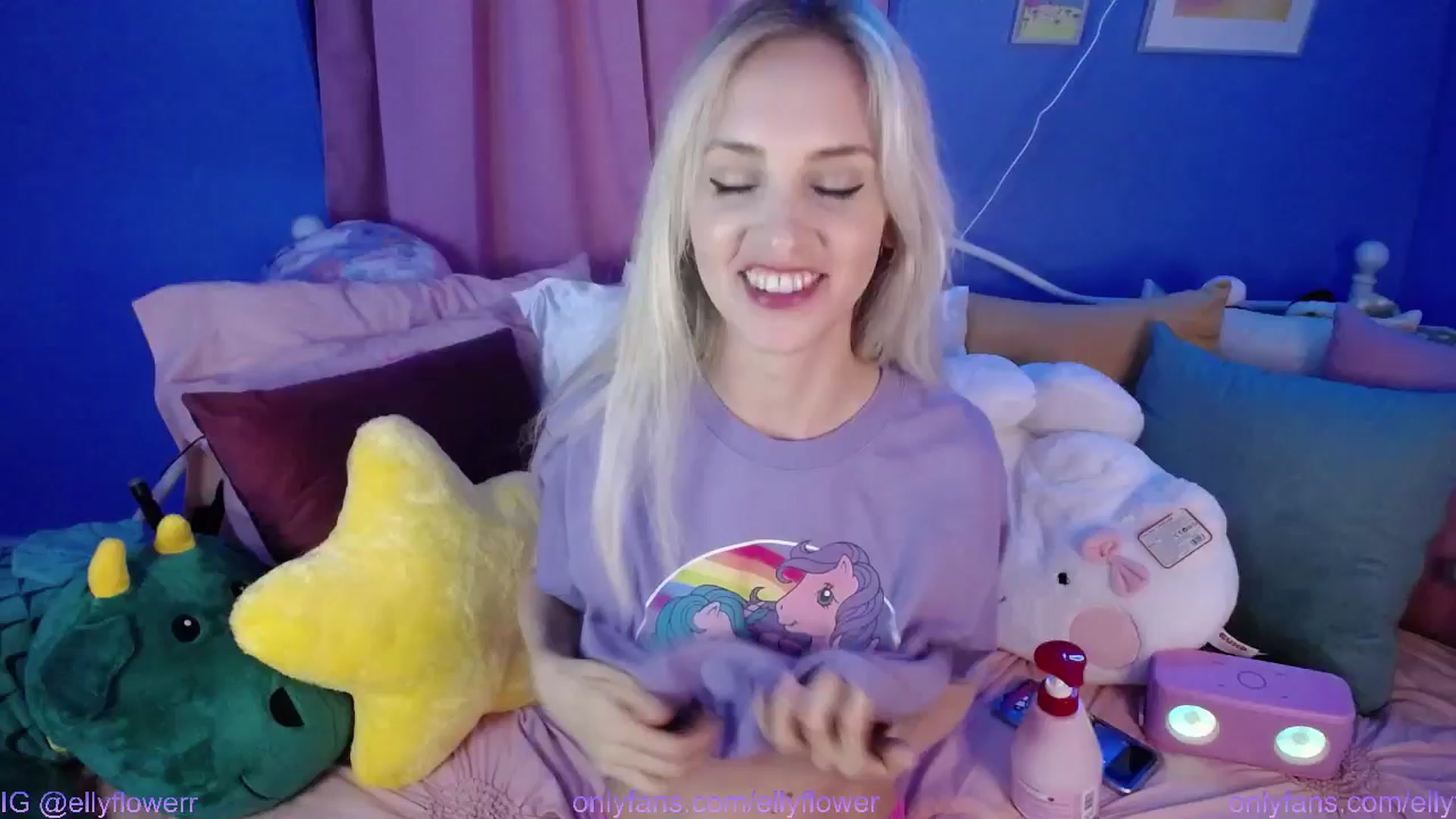 Gallery image thumbnail from Ellyflower's myfreecams stream on, 08/07/2024, 02:47 image 8 of 20