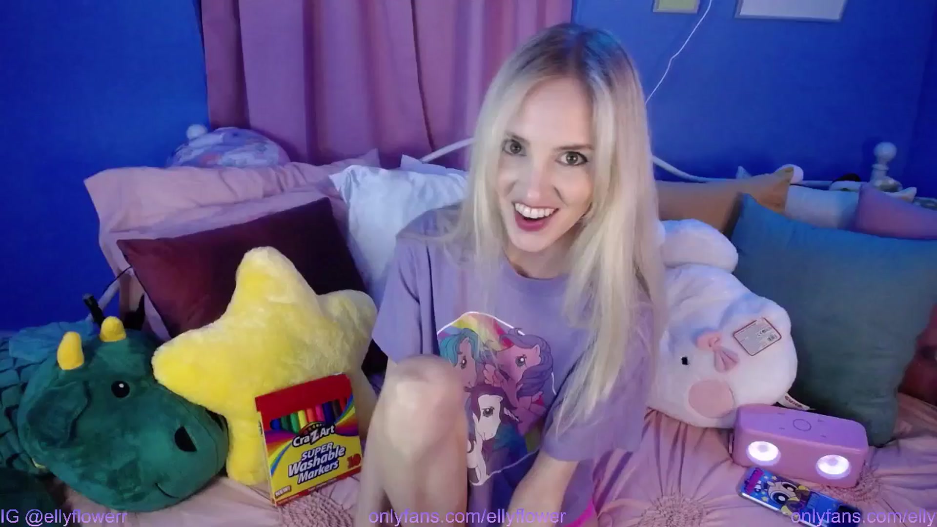 Gallery image thumbnail from Ellyflower's myfreecams stream on, 08/07/2024, 02:47 image 6 of 20